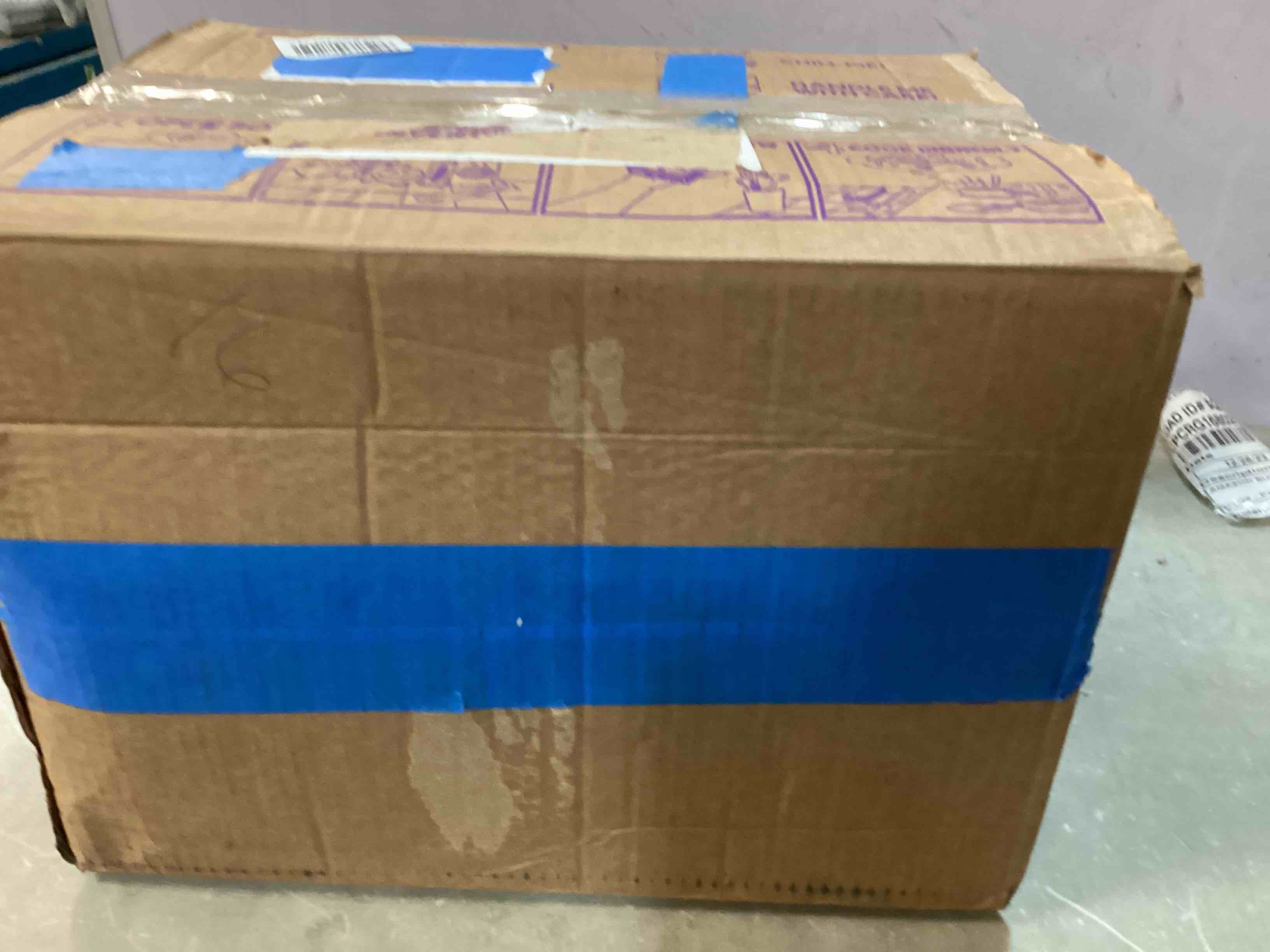 https://s3.amazonaws.com/lotting-images-prod/bidfta/BLU5535157_1703765637642.jpeg