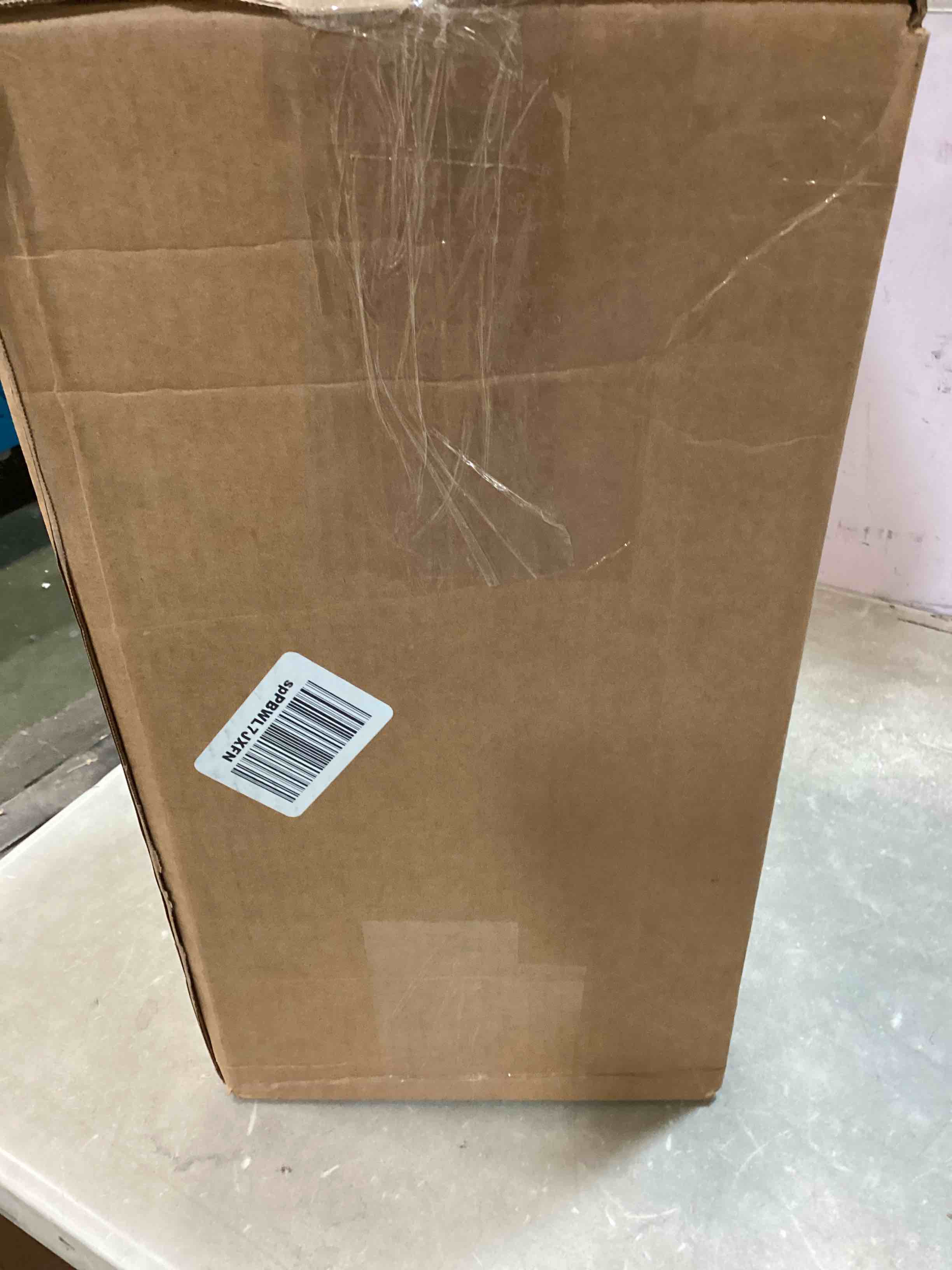 https://s3.amazonaws.com/lotting-images-prod/bidfta/BLU5535242_1703782399098.jpeg