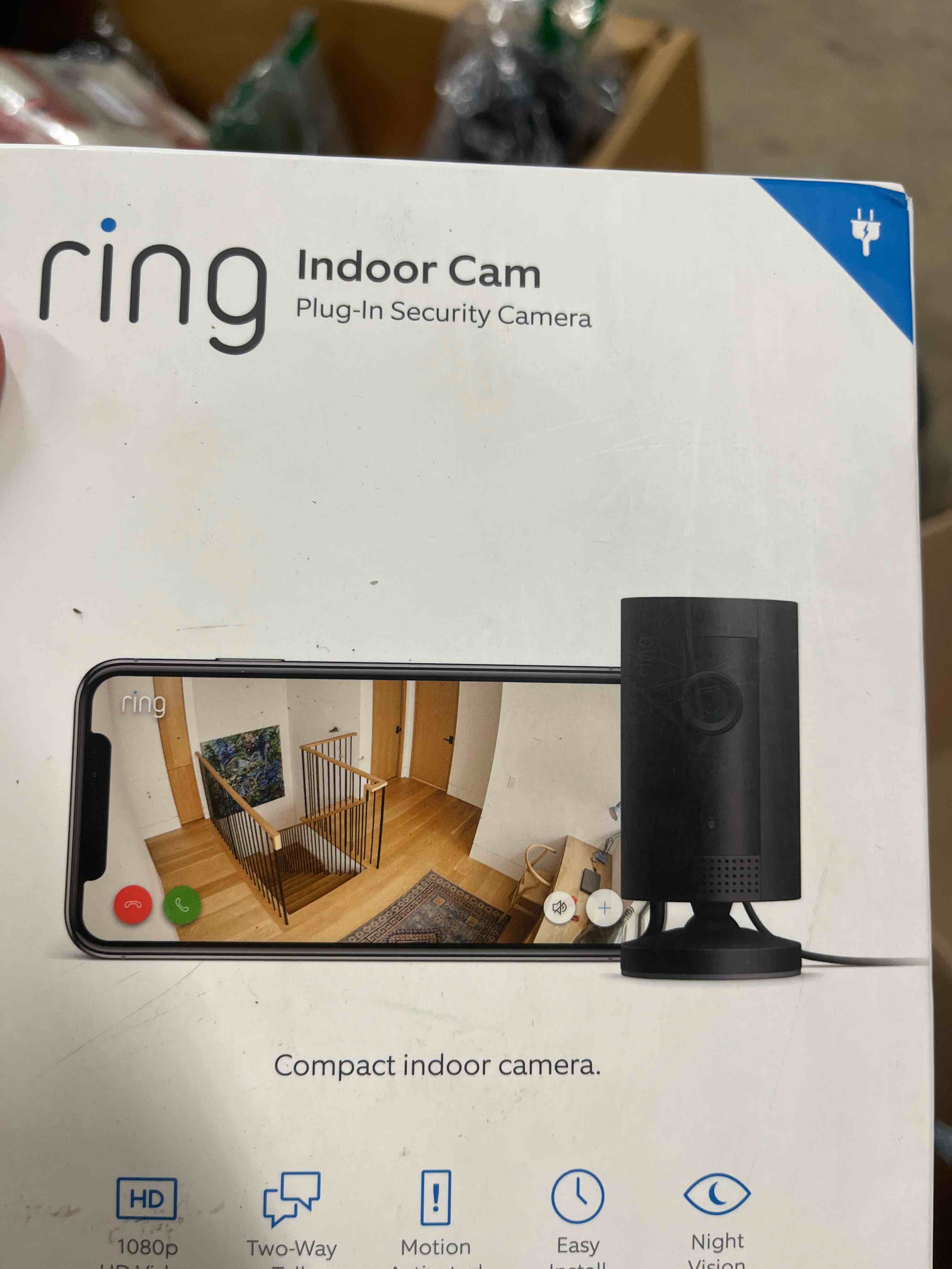 https://s3.amazonaws.com/lotting-images-prod/bidfta/BLU5538226_1716909715432.jpeg