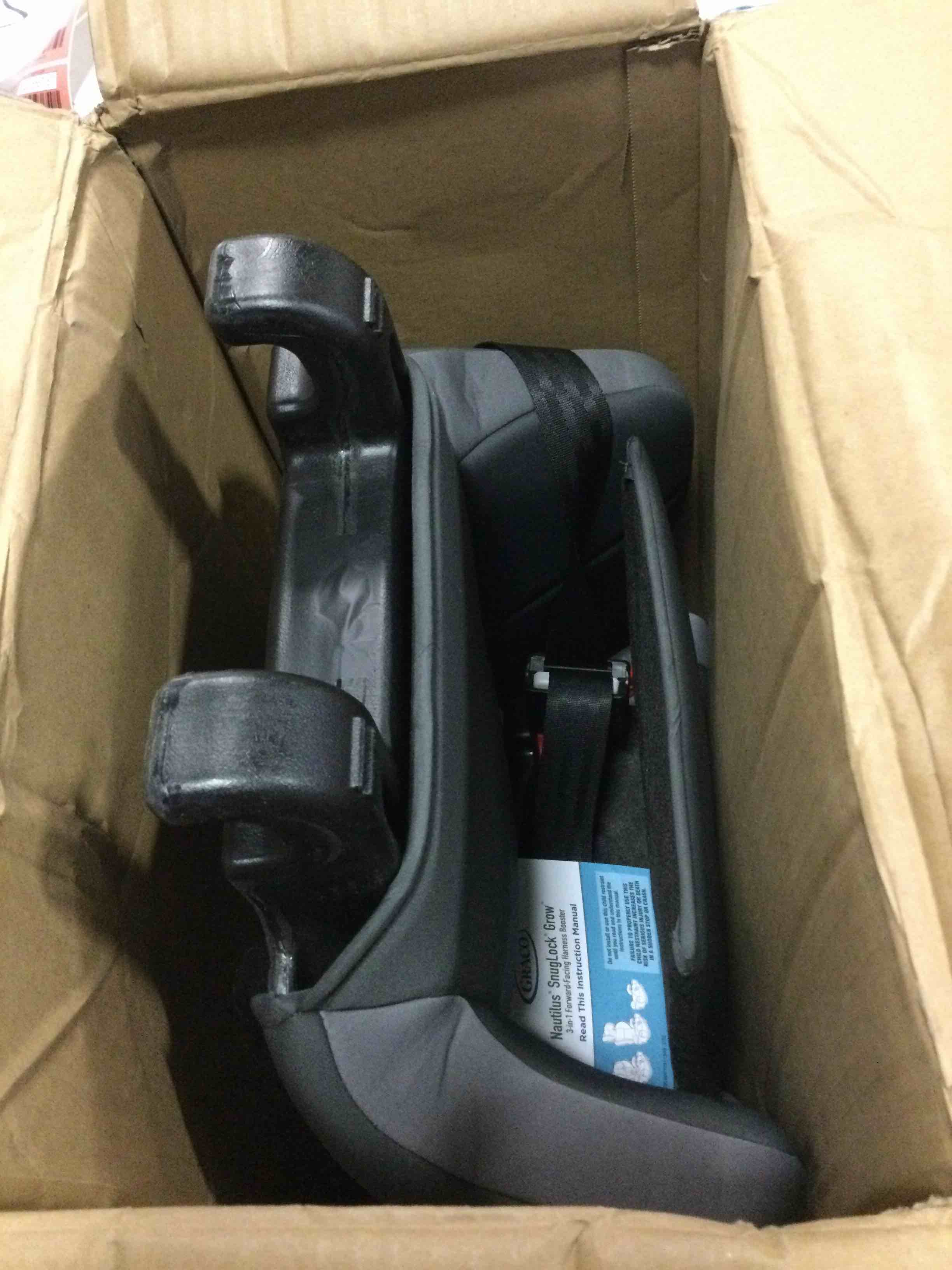 https://s3.amazonaws.com/lotting-images-prod/bidfta/BLU5552254_1696941146777.jpeg