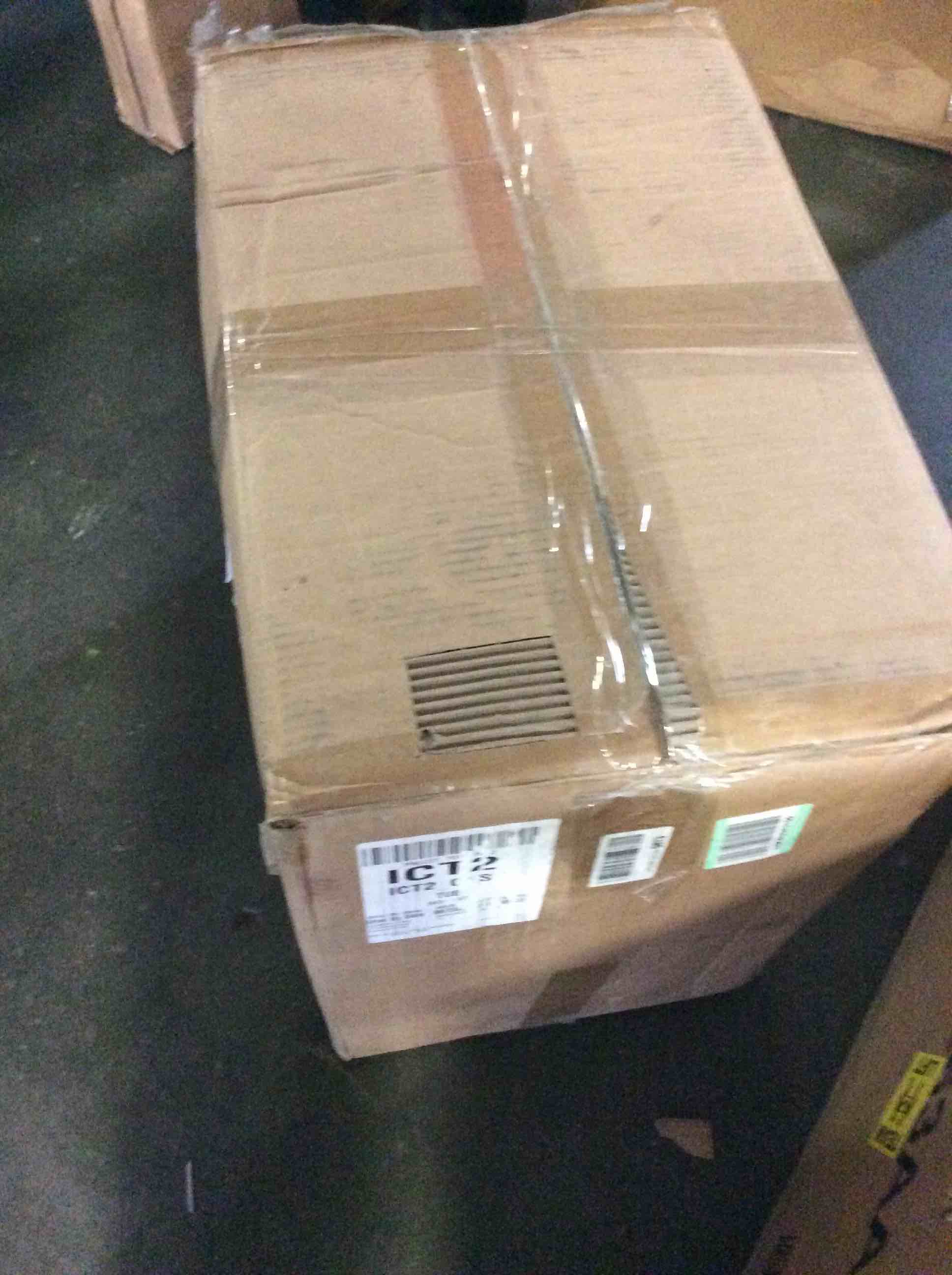 https://s3.amazonaws.com/lotting-images-prod/bidfta/BLU5553326_1698256642995.jpeg