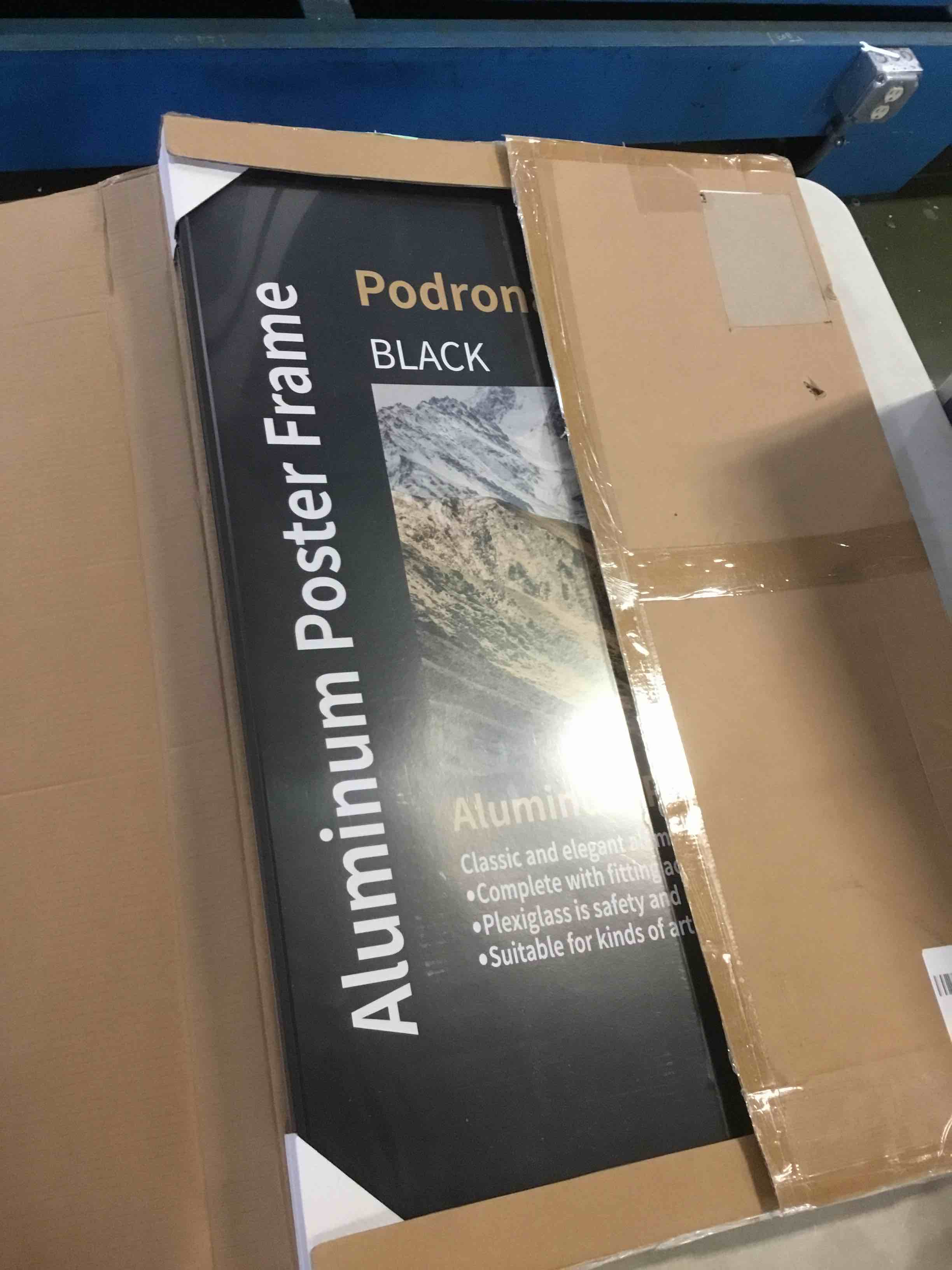 https://s3.amazonaws.com/lotting-images-prod/bidfta/BLU5553687_1696945628402.jpeg