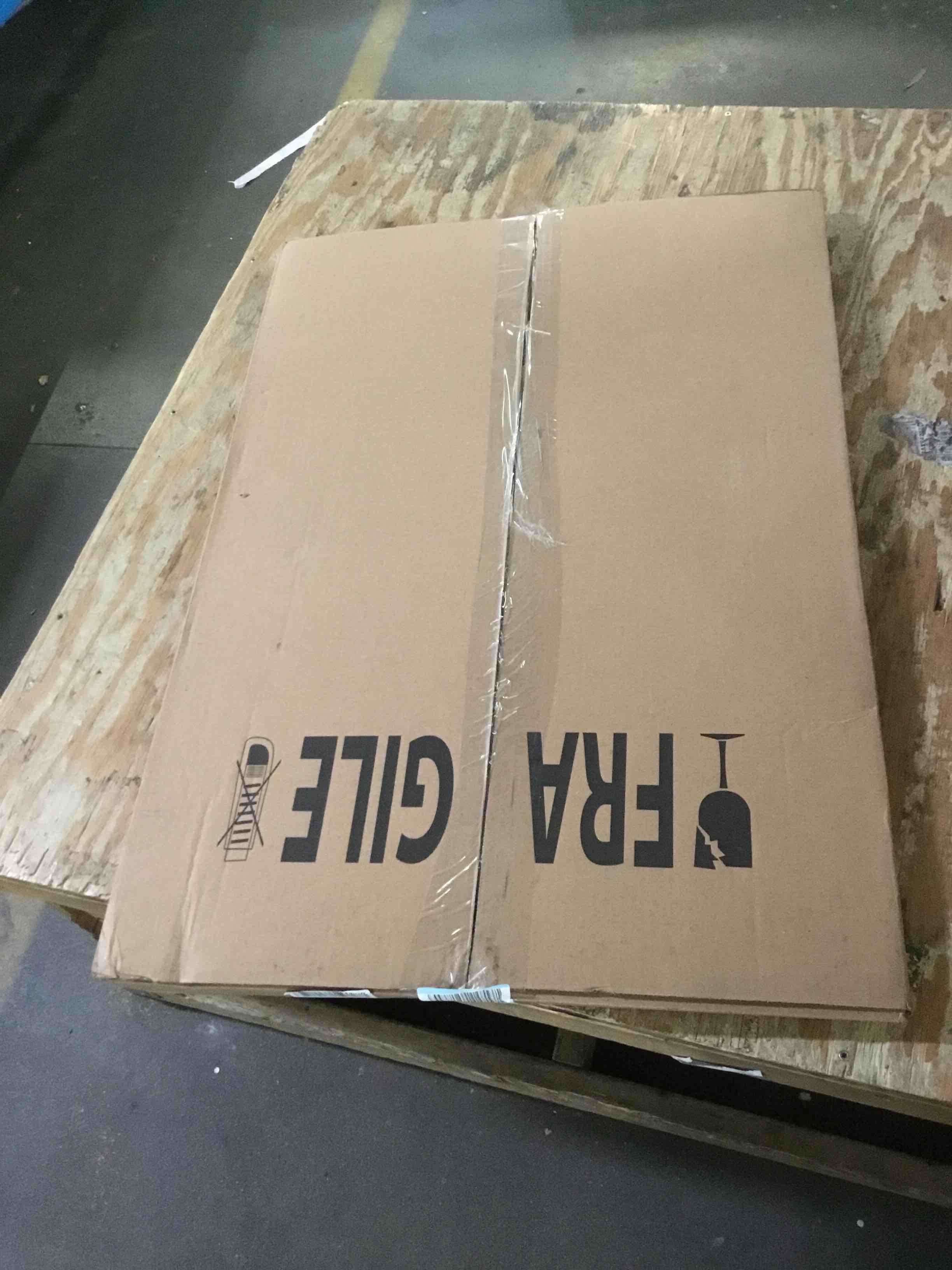 https://s3.amazonaws.com/lotting-images-prod/bidfta/BLU5554166_1697134446749.jpeg