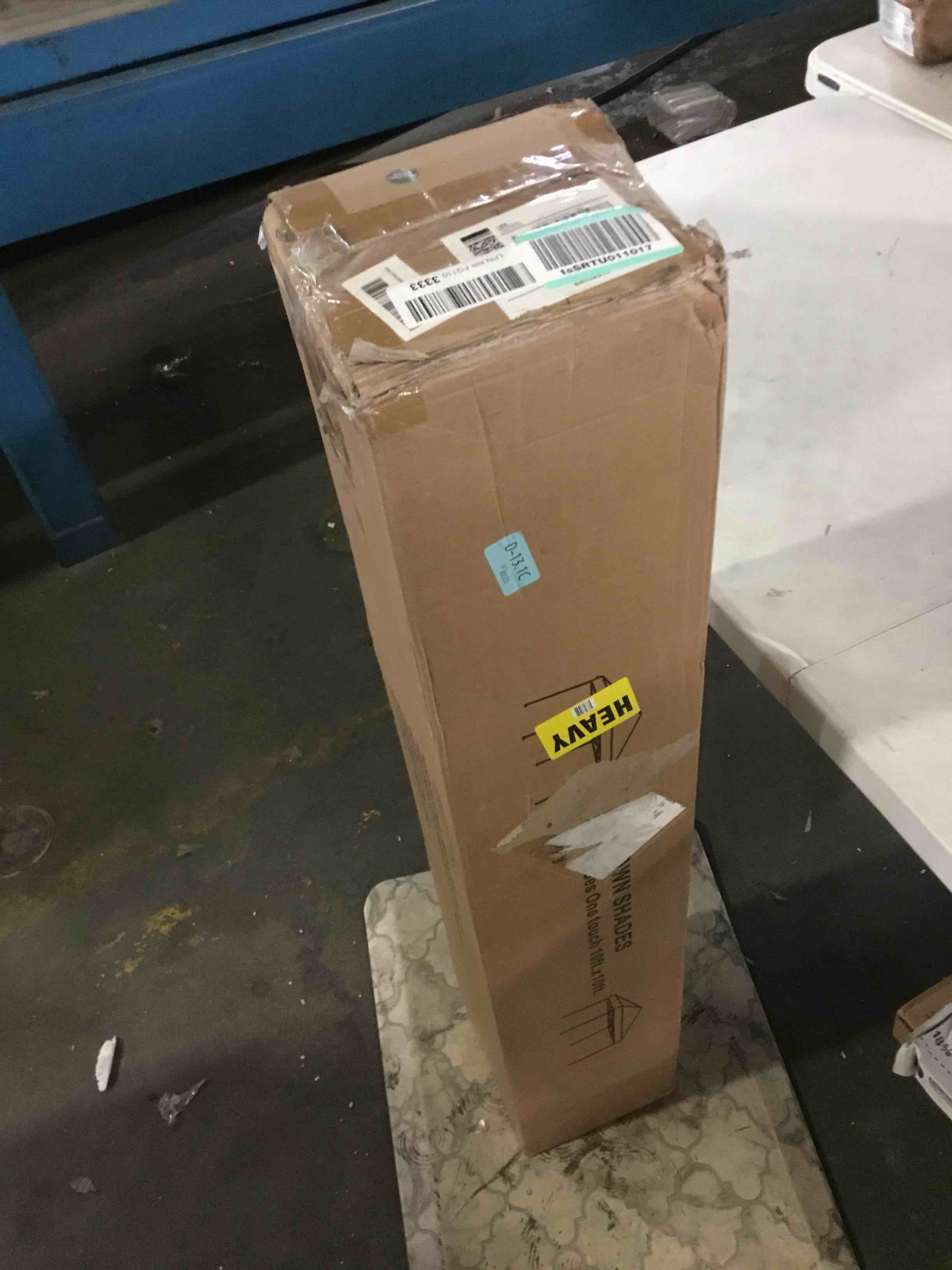 https://s3.amazonaws.com/lotting-images-prod/bidfta/BLU5554521_1697466056374.jpeg