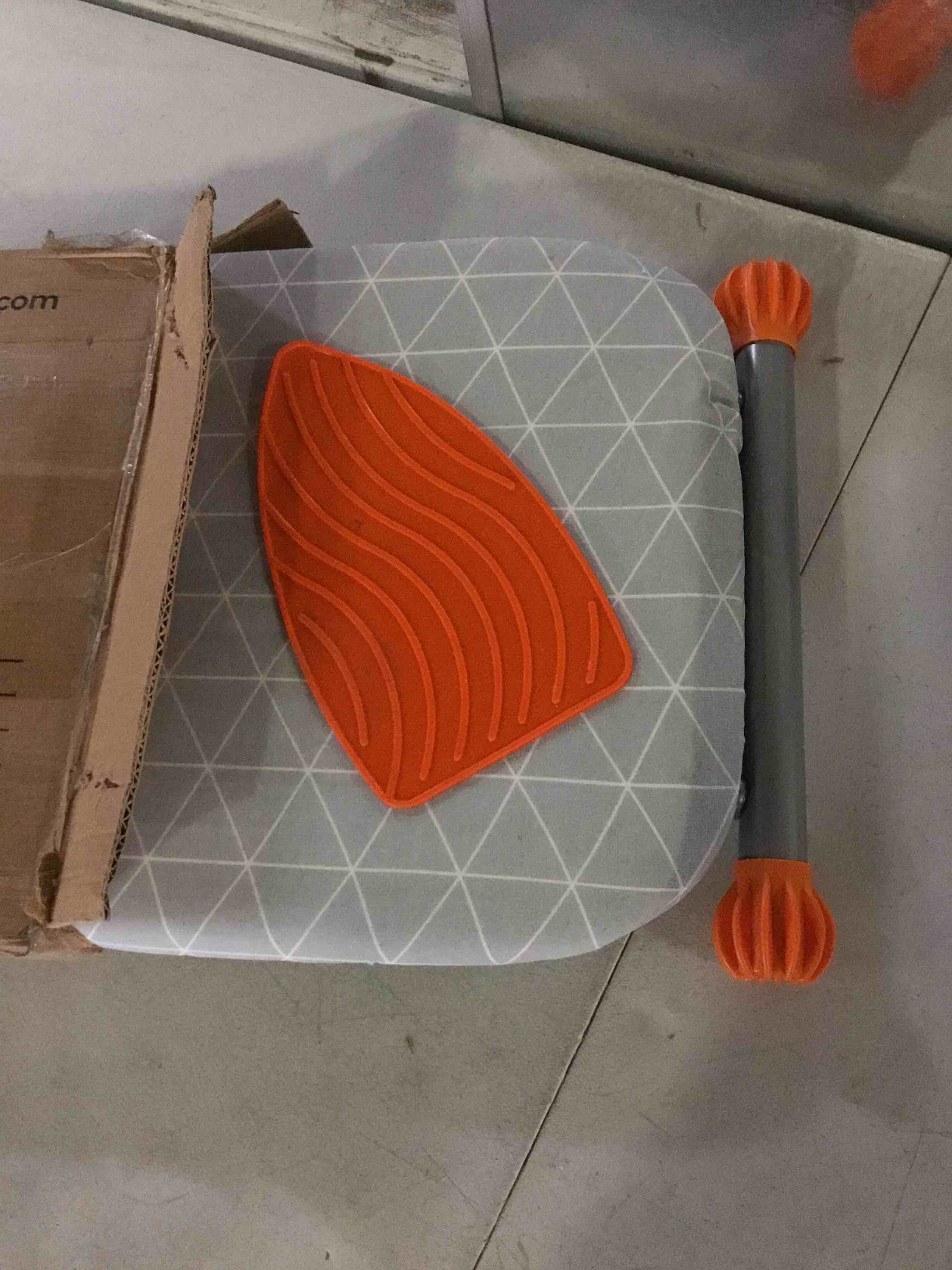 https://s3.amazonaws.com/lotting-images-prod/bidfta/BLU5554599_1697477031647.jpeg