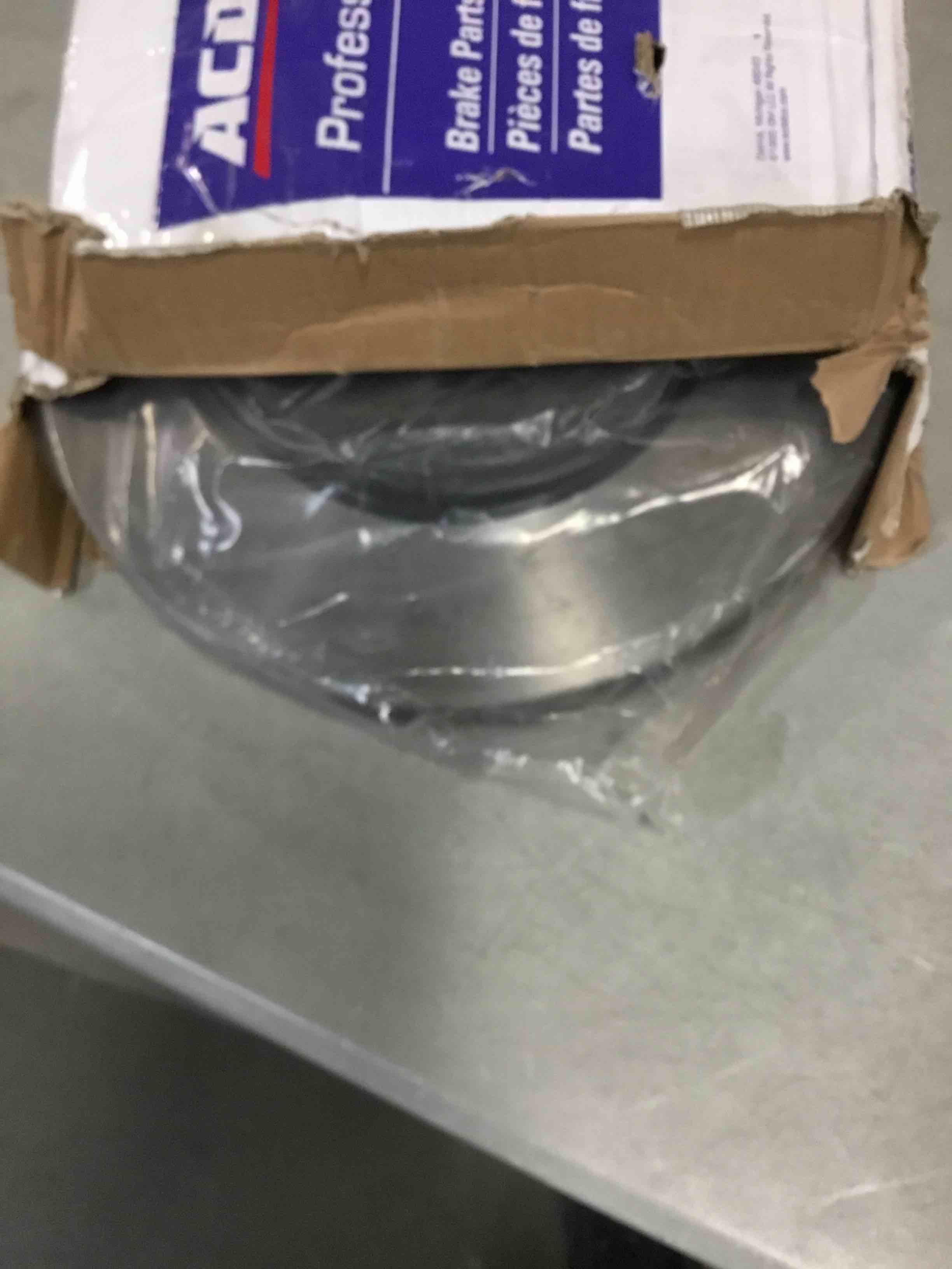 https://s3.amazonaws.com/lotting-images-prod/bidfta/BLU5554895_1697634016000.jpeg