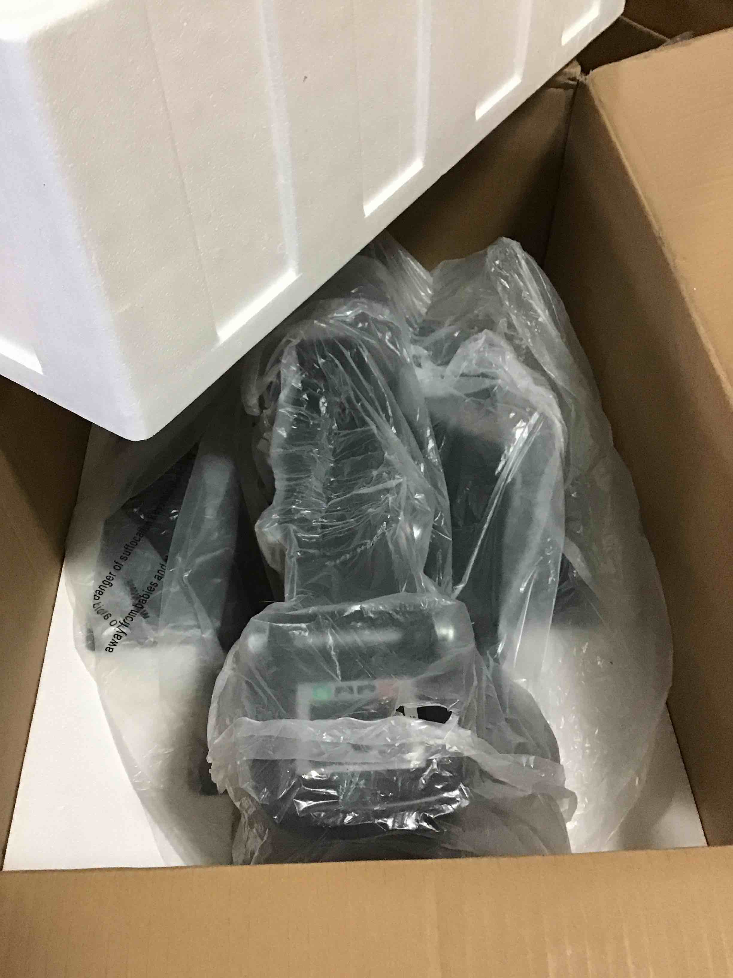 https://s3.amazonaws.com/lotting-images-prod/bidfta/BLU5555045_1696346987024.jpeg