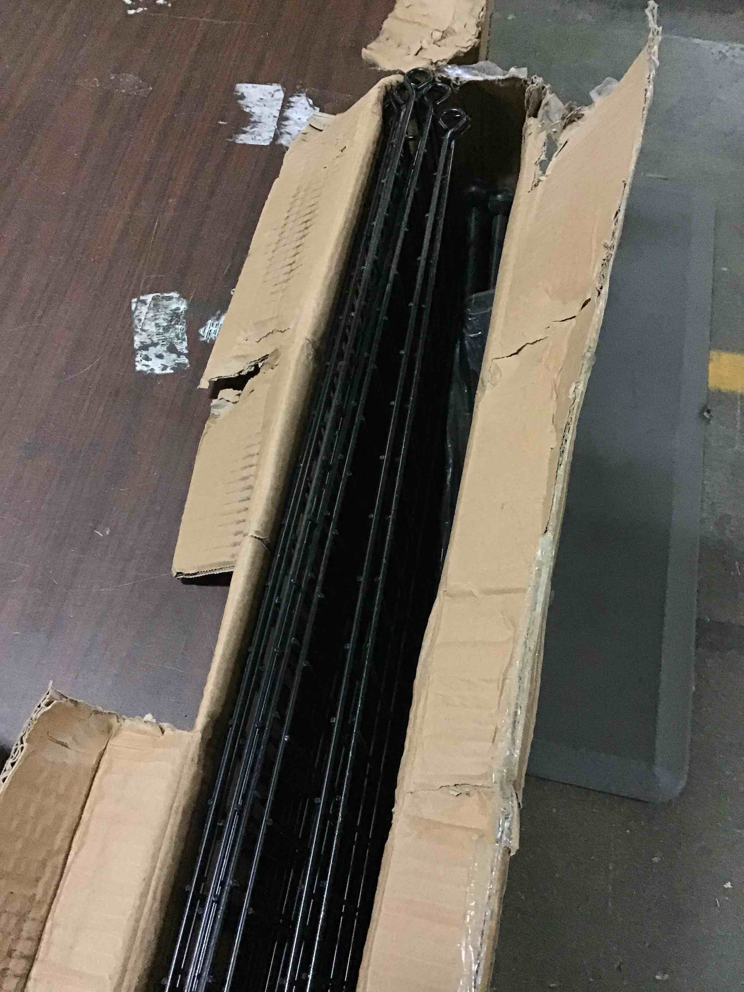 https://s3.amazonaws.com/lotting-images-prod/bidfta/BLU5555053_1696347937174.jpeg