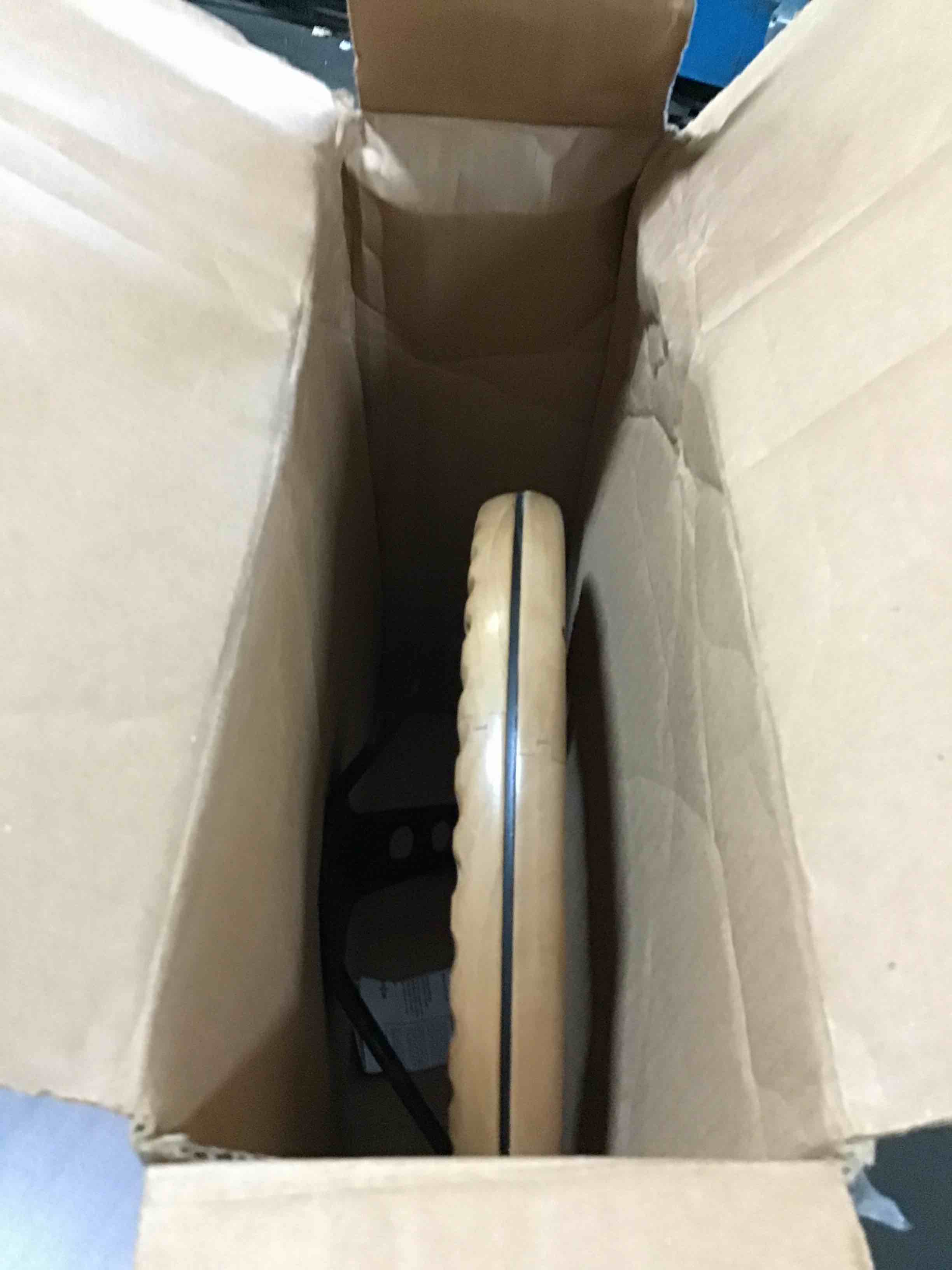 https://s3.amazonaws.com/lotting-images-prod/bidfta/BLU5555064_1696349635110.jpeg