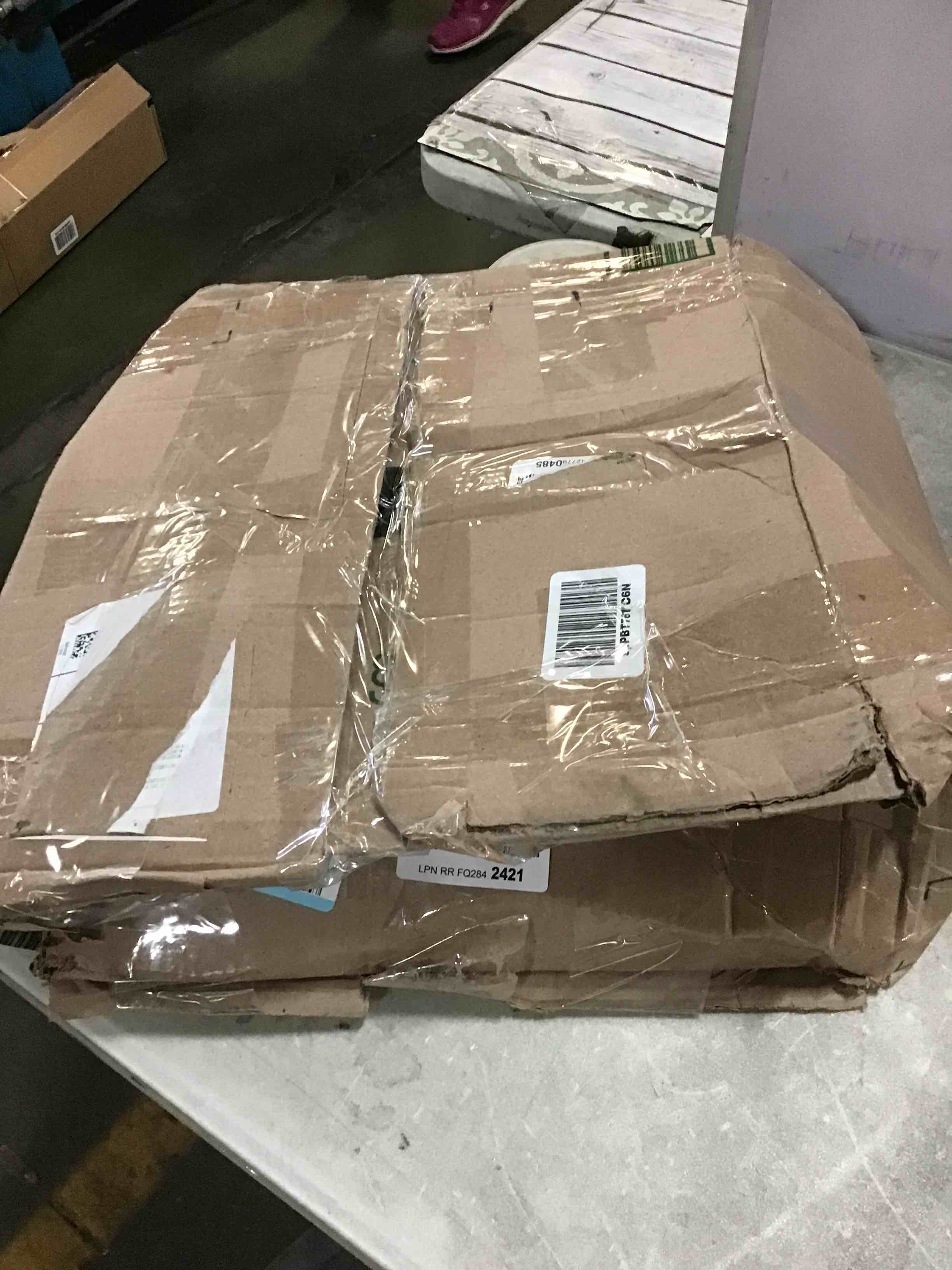 https://s3.amazonaws.com/lotting-images-prod/bidfta/BLU5555261_1696440308982.jpeg
