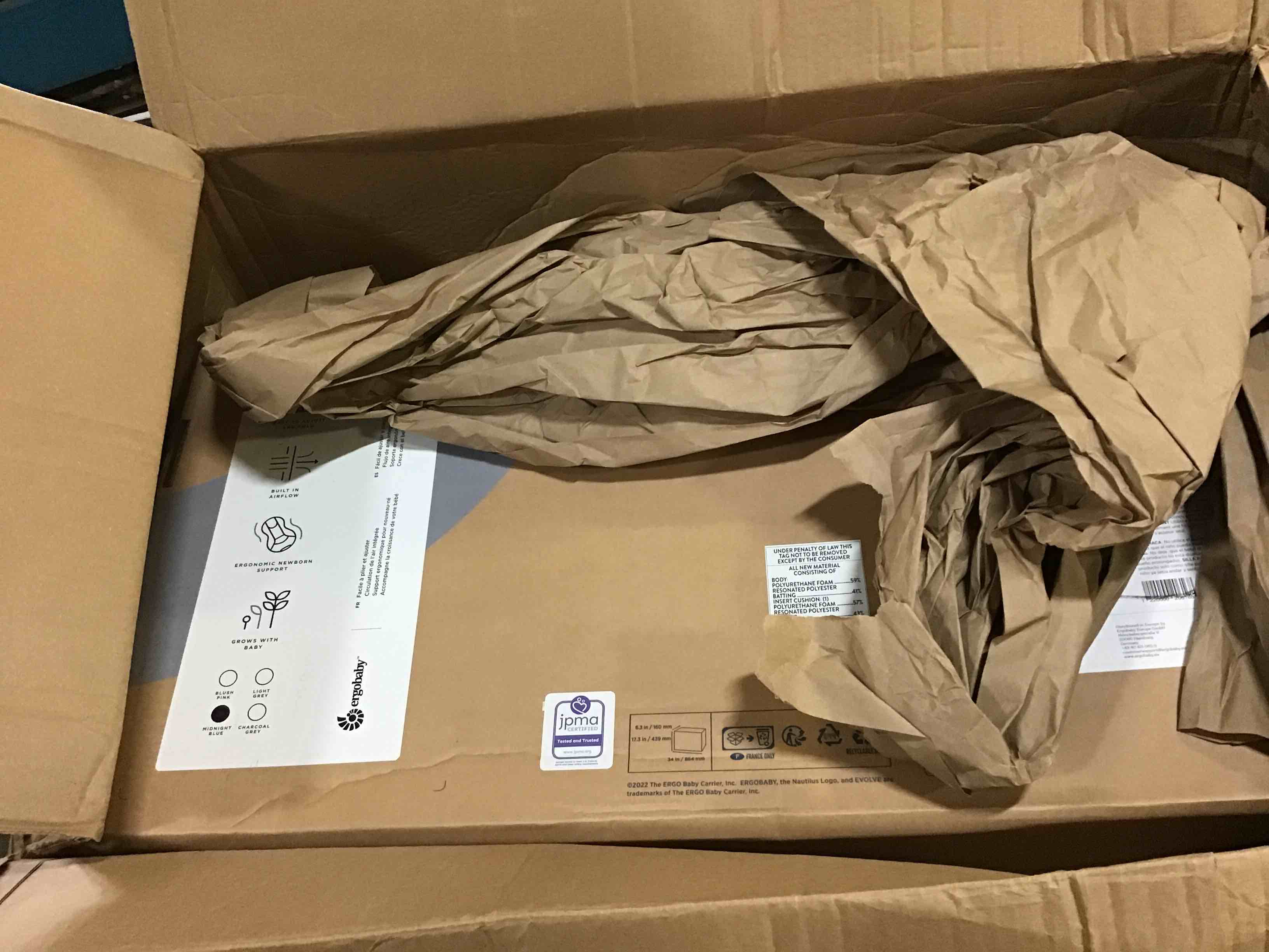 https://s3.amazonaws.com/lotting-images-prod/bidfta/BLU5555330_1696450549307.jpeg