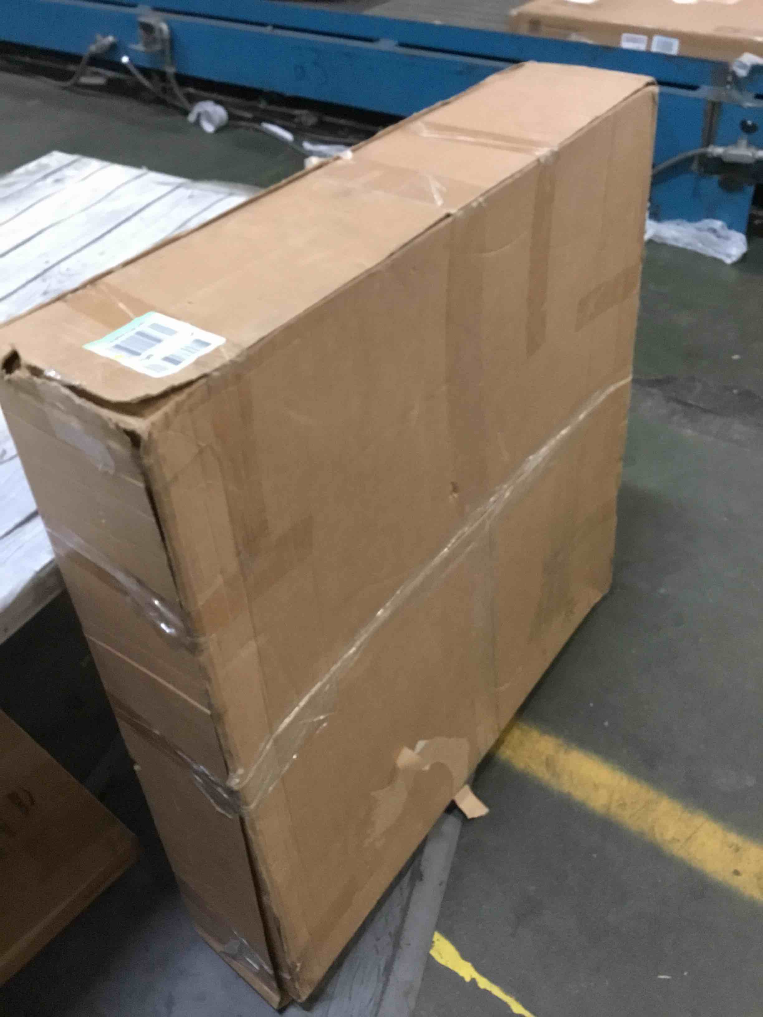 https://s3.amazonaws.com/lotting-images-prod/bidfta/BLU5555438_1696522952677.jpeg