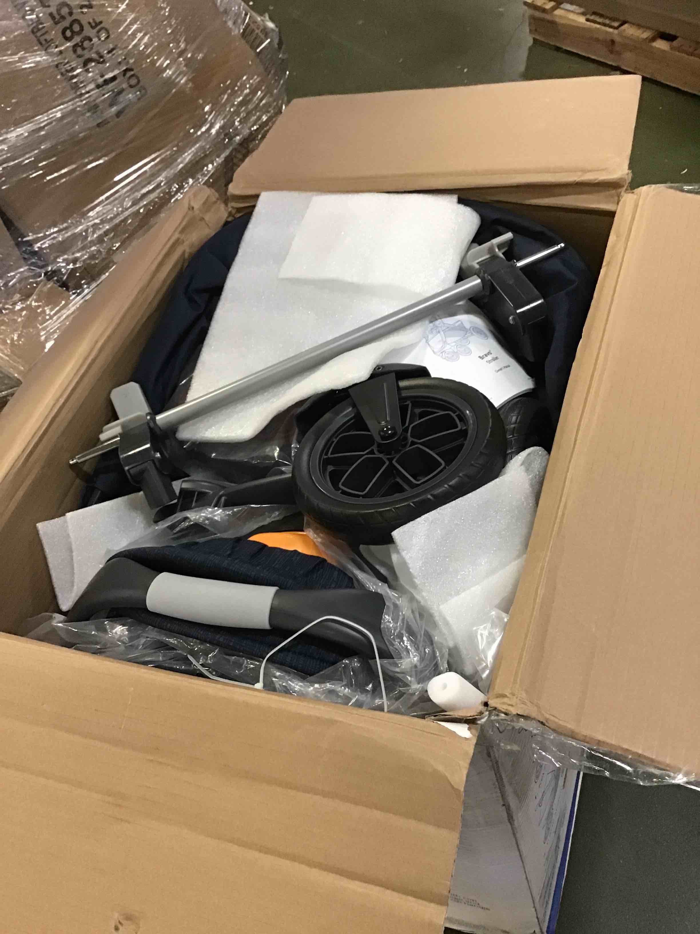 https://s3.amazonaws.com/lotting-images-prod/bidfta/BLU5555593_1696606422429.jpeg