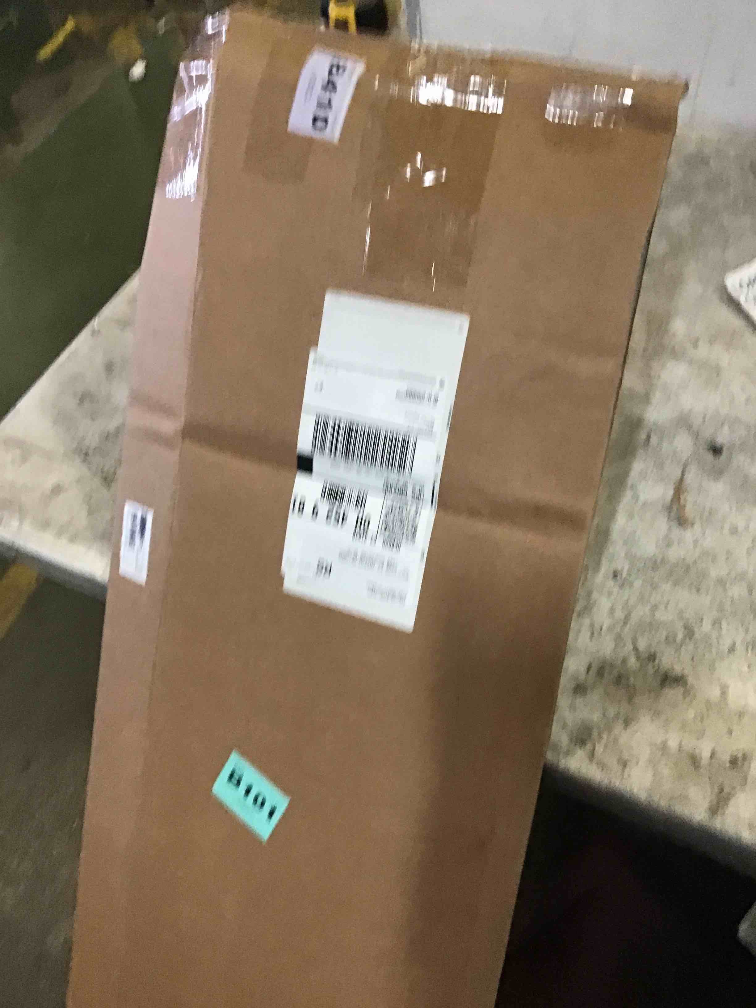 https://s3.amazonaws.com/lotting-images-prod/bidfta/BLU5555653_1696616894010.jpeg