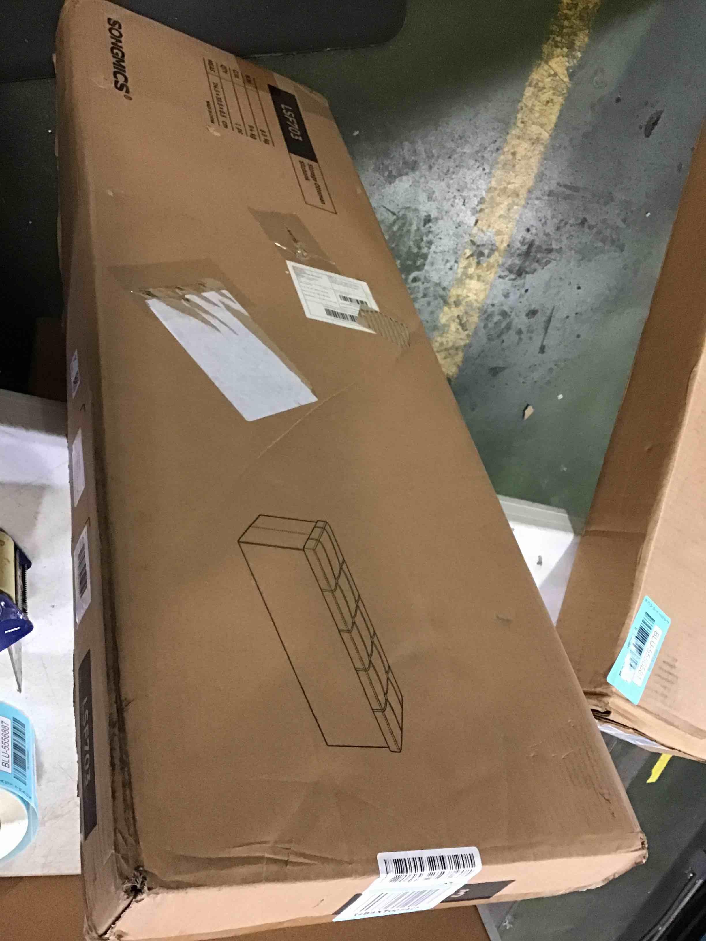 https://s3.amazonaws.com/lotting-images-prod/bidfta/BLU5556882_1696519618747.jpeg