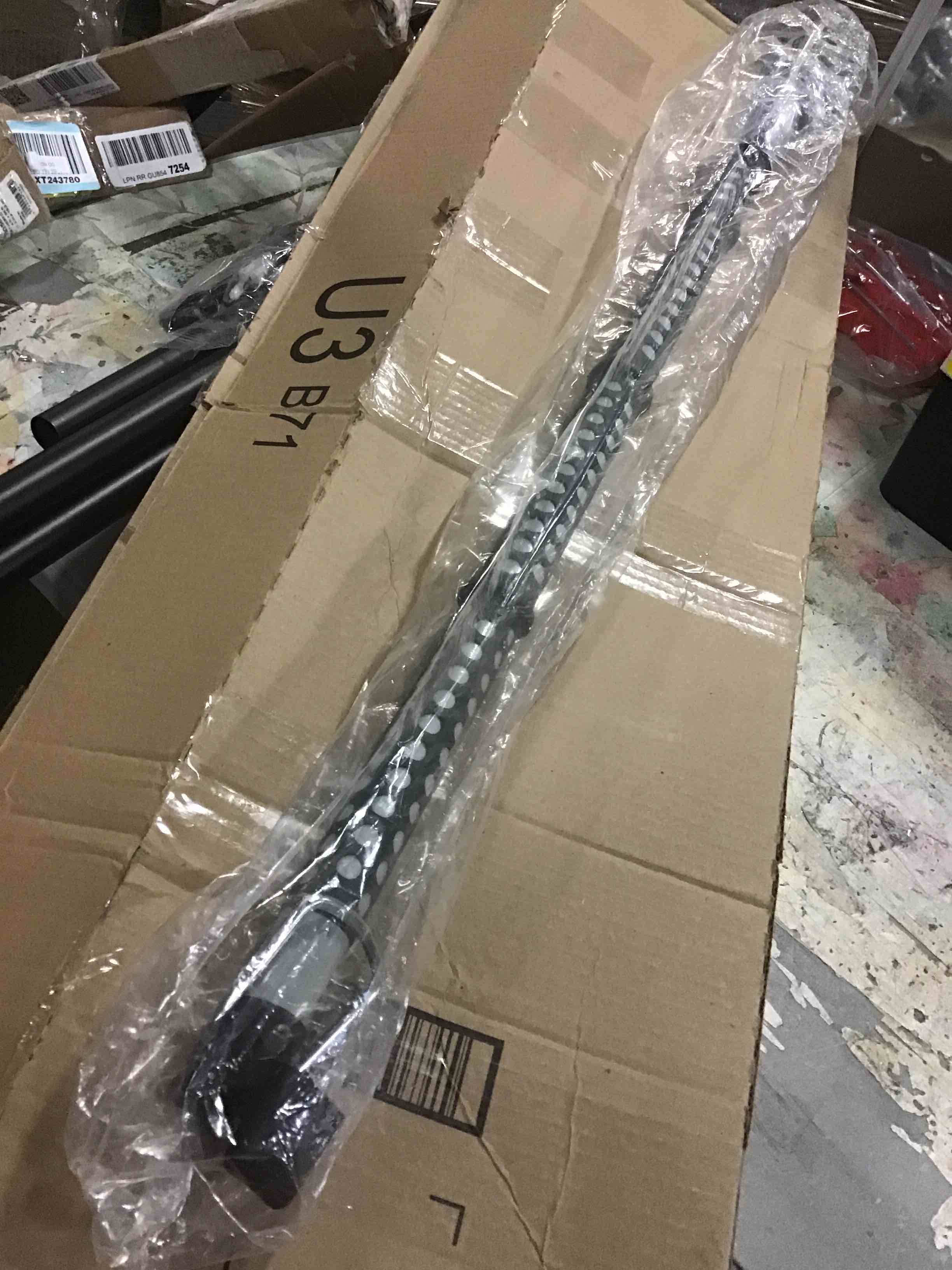 https://s3.amazonaws.com/lotting-images-prod/bidfta/BLU5556977_1696591021931.jpeg