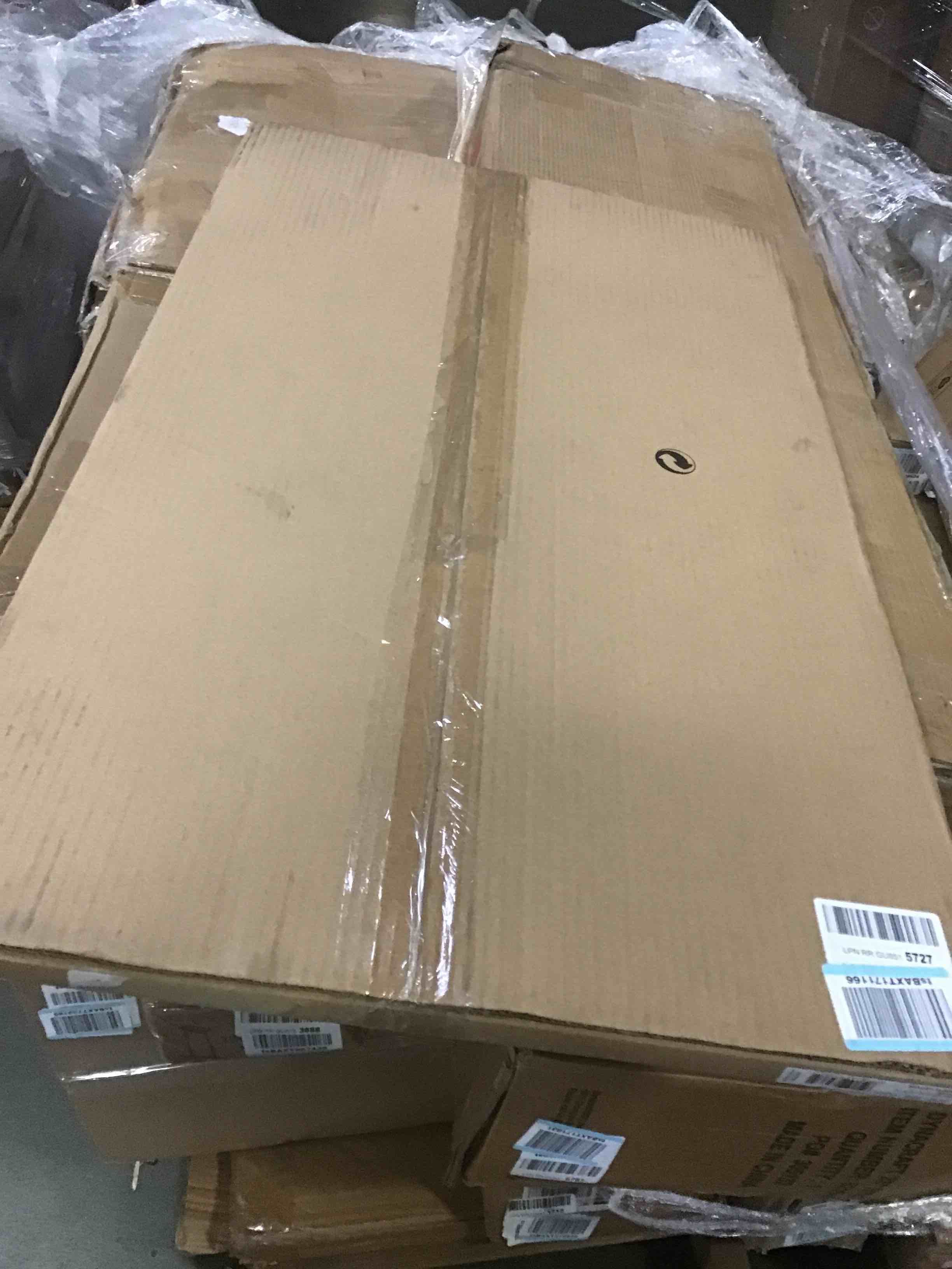 https://s3.amazonaws.com/lotting-images-prod/bidfta/BLU5557018_1696596964167.jpeg