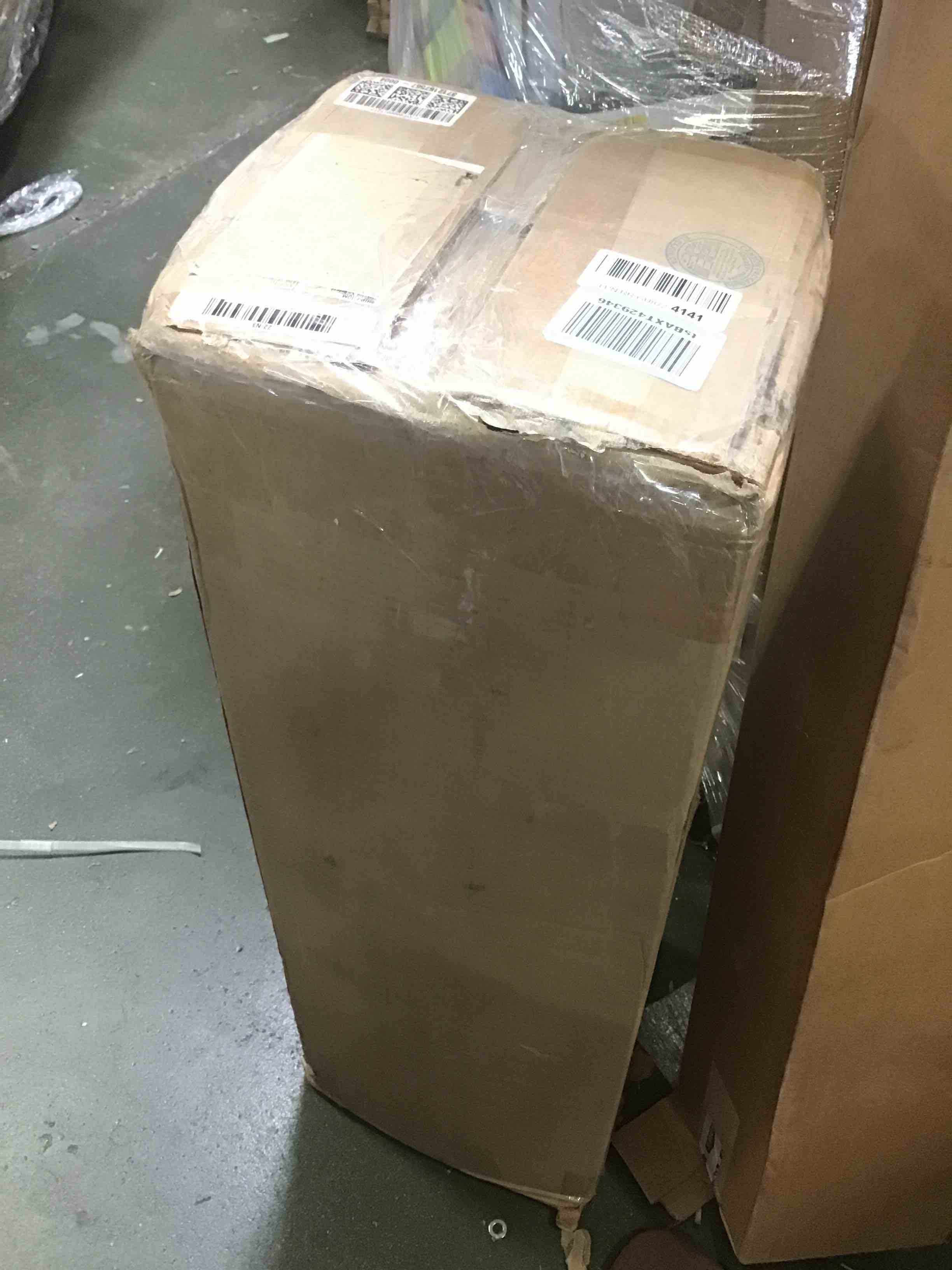 https://s3.amazonaws.com/lotting-images-prod/bidfta/BLU5557095_1696609123712.jpeg