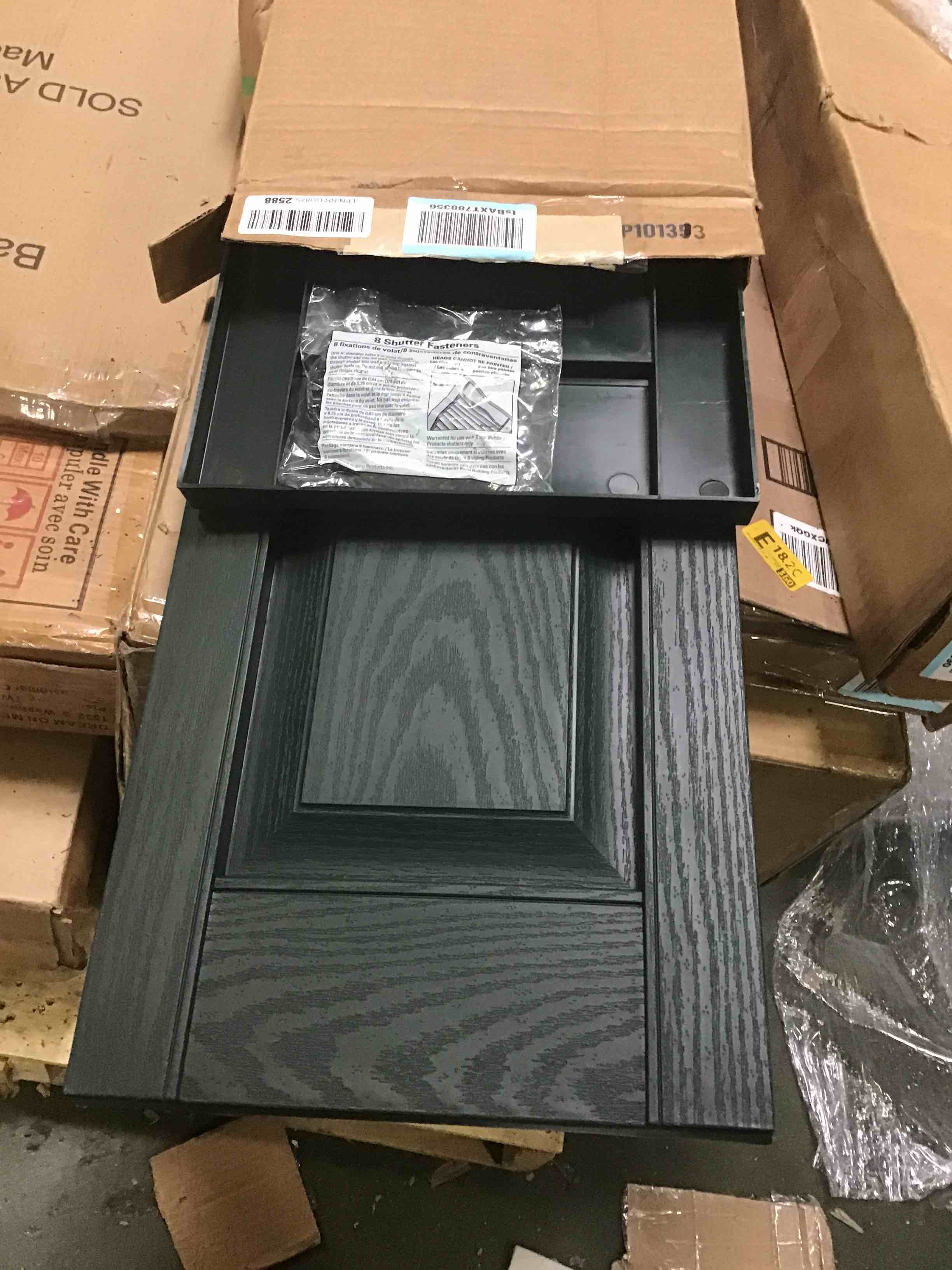 https://s3.amazonaws.com/lotting-images-prod/bidfta/BLU5557146_1696617041154.jpeg