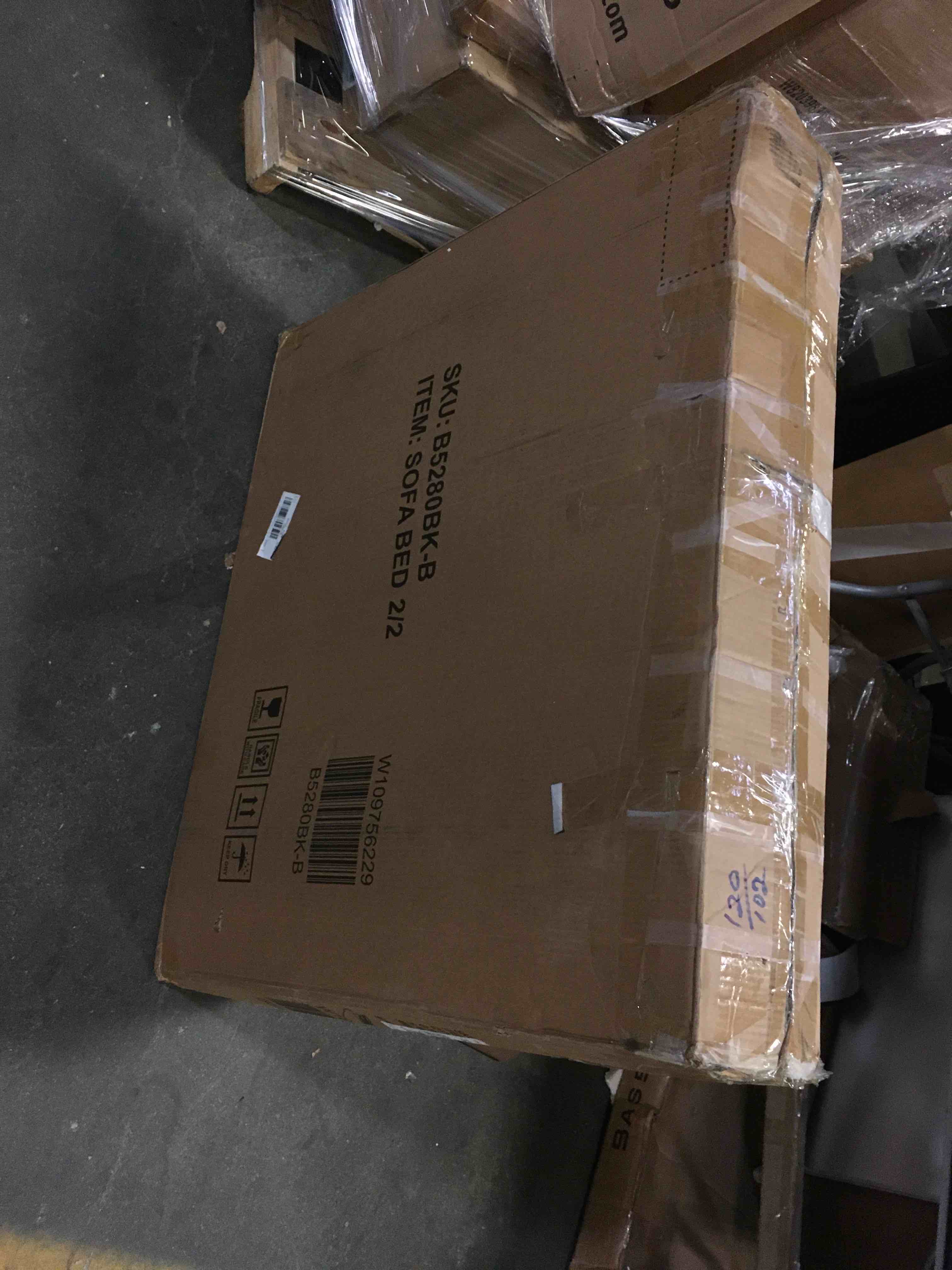 https://s3.amazonaws.com/lotting-images-prod/bidfta/BLU5557439_1696940080108.jpeg