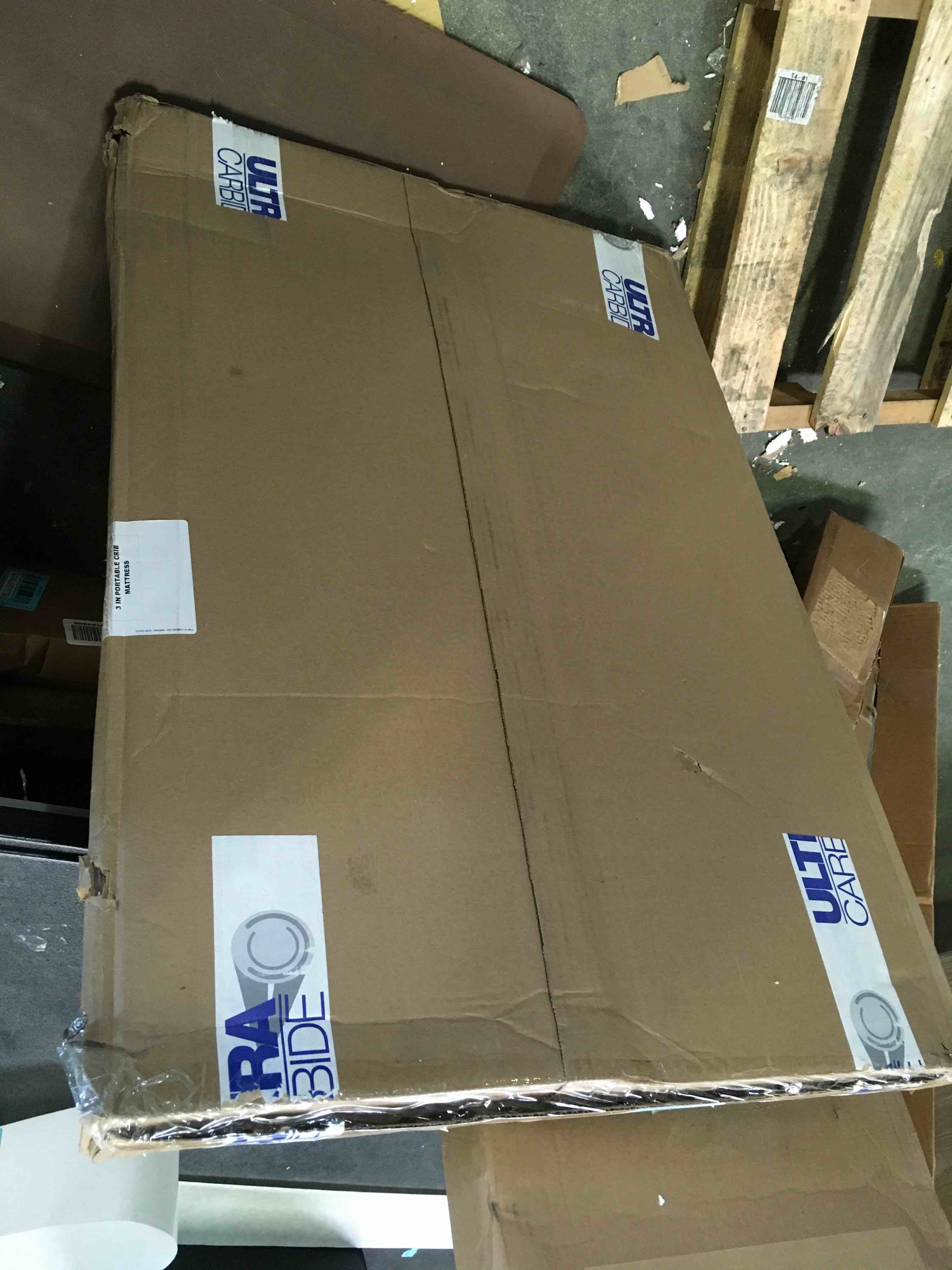 https://s3.amazonaws.com/lotting-images-prod/bidfta/BLU5557497_1696949606157.jpeg