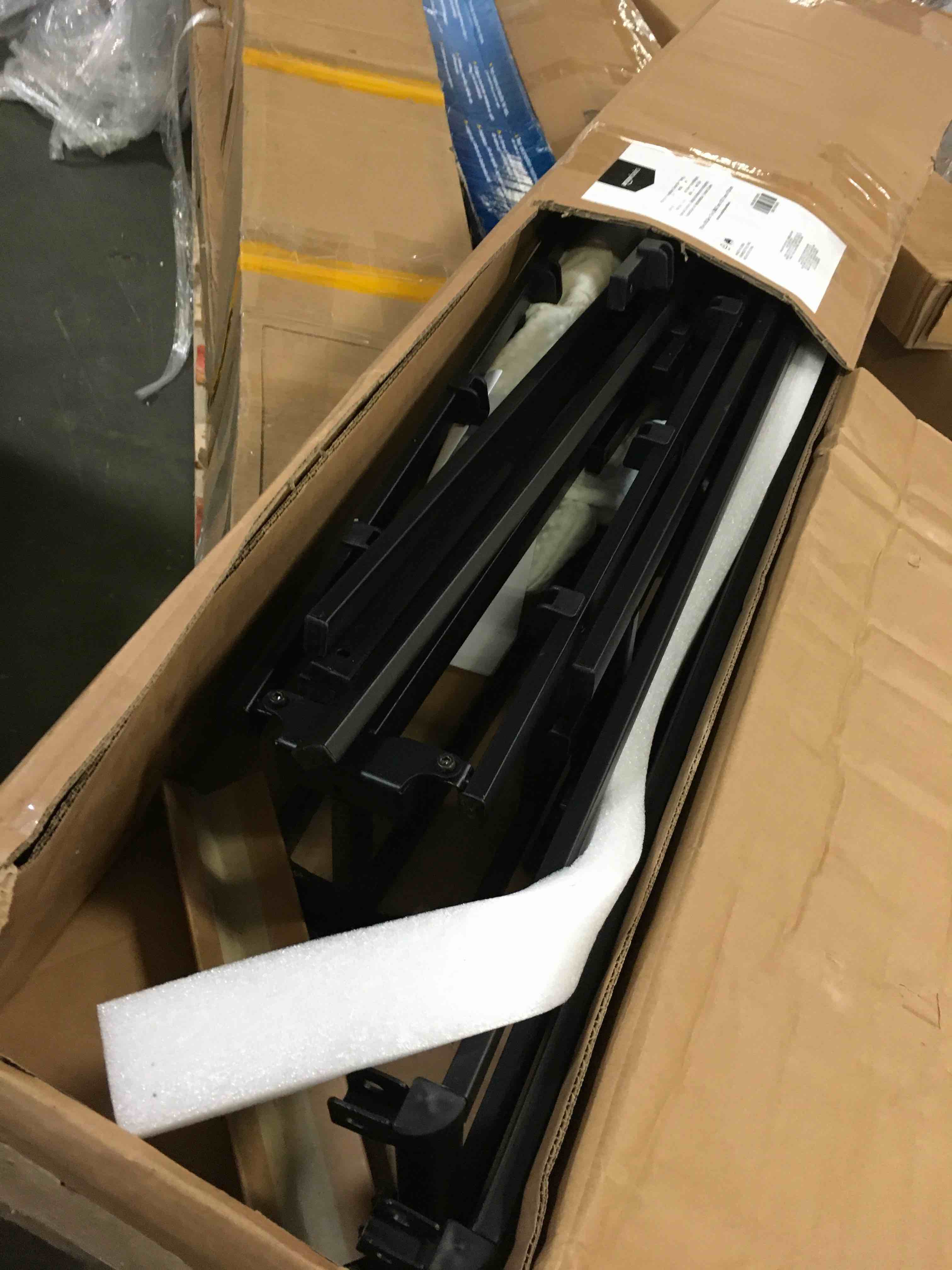 https://s3.amazonaws.com/lotting-images-prod/bidfta/BLU5557682_1697032001849.jpeg