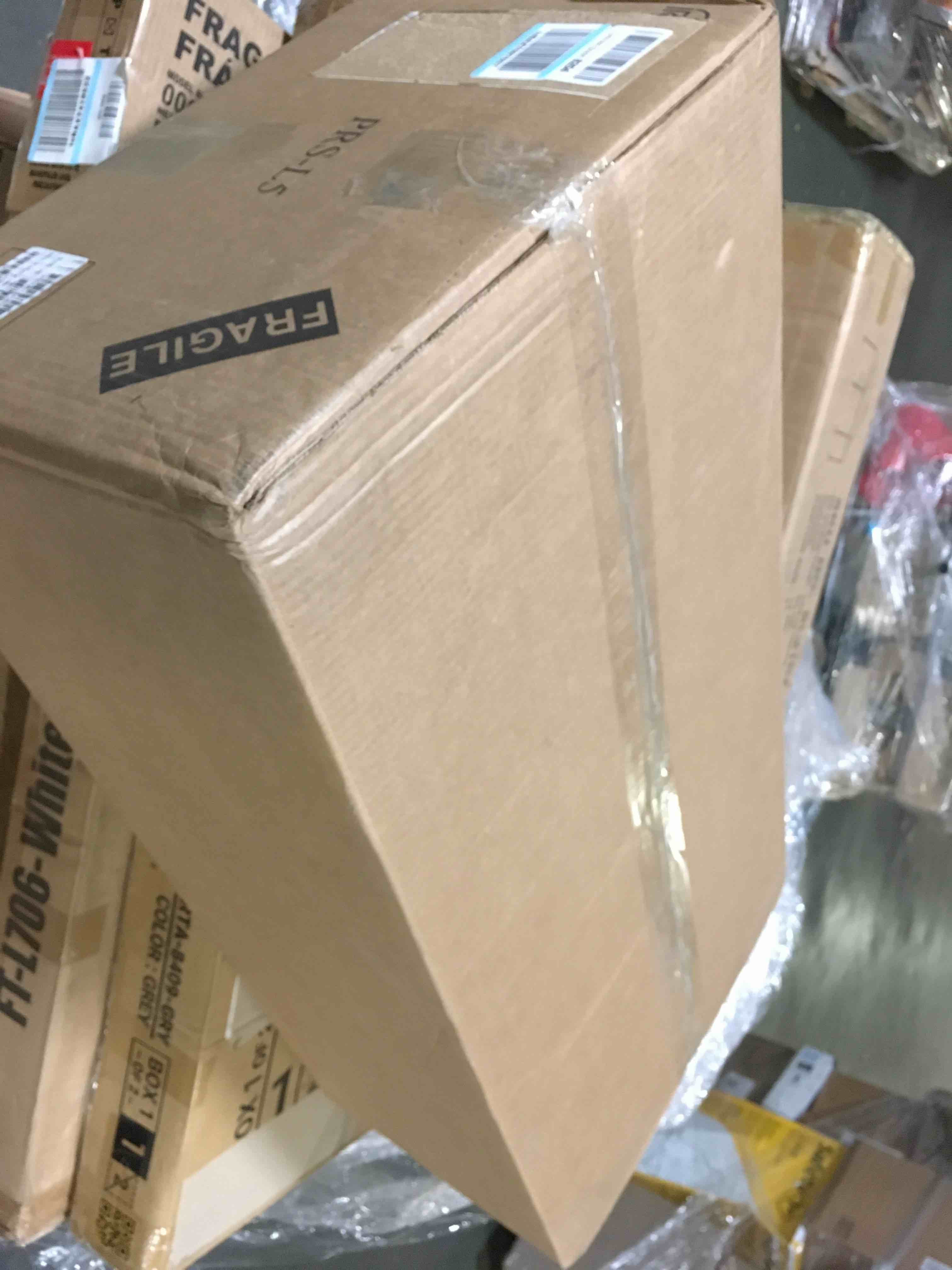 https://s3.amazonaws.com/lotting-images-prod/bidfta/BLU5557840_1697109266151.jpeg