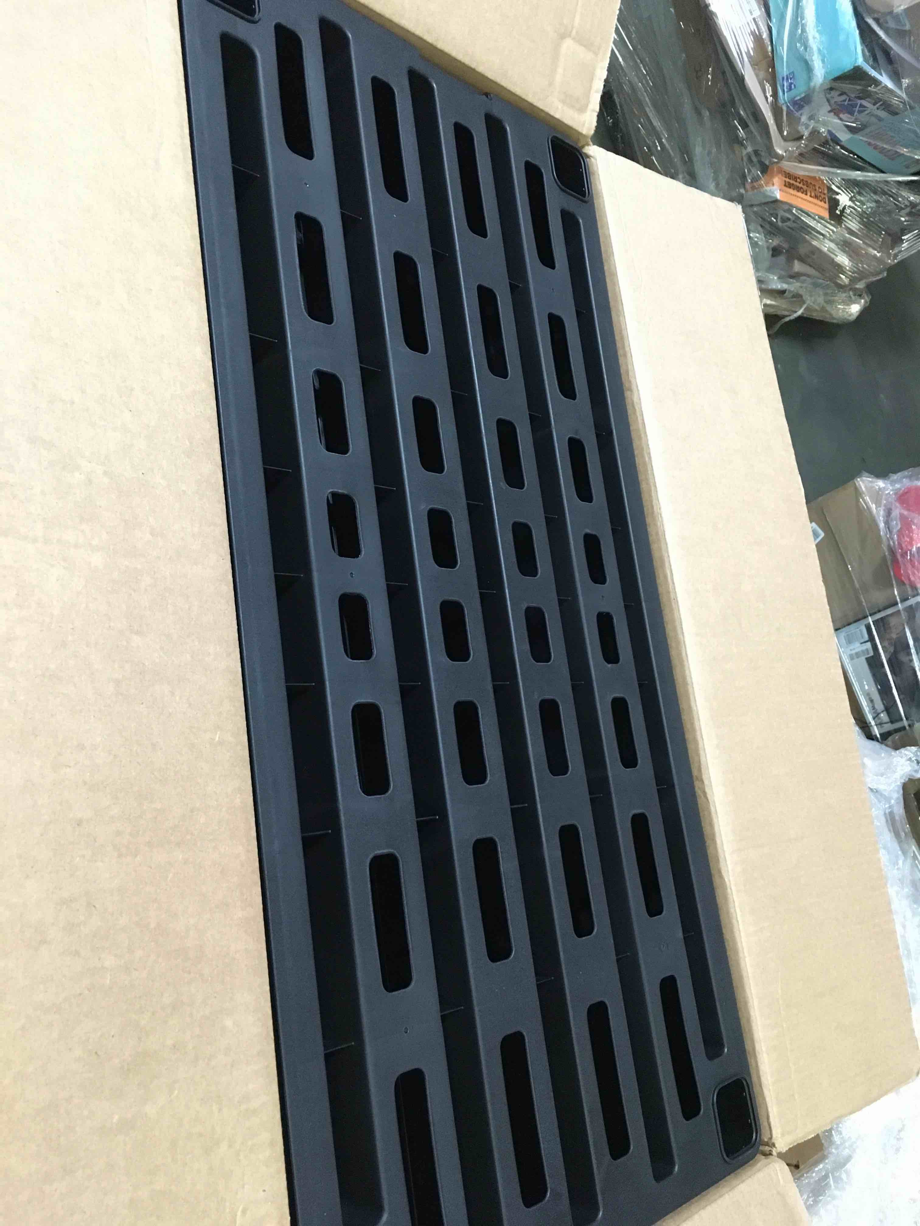 https://s3.amazonaws.com/lotting-images-prod/bidfta/BLU5557840_1697109286101.jpeg
