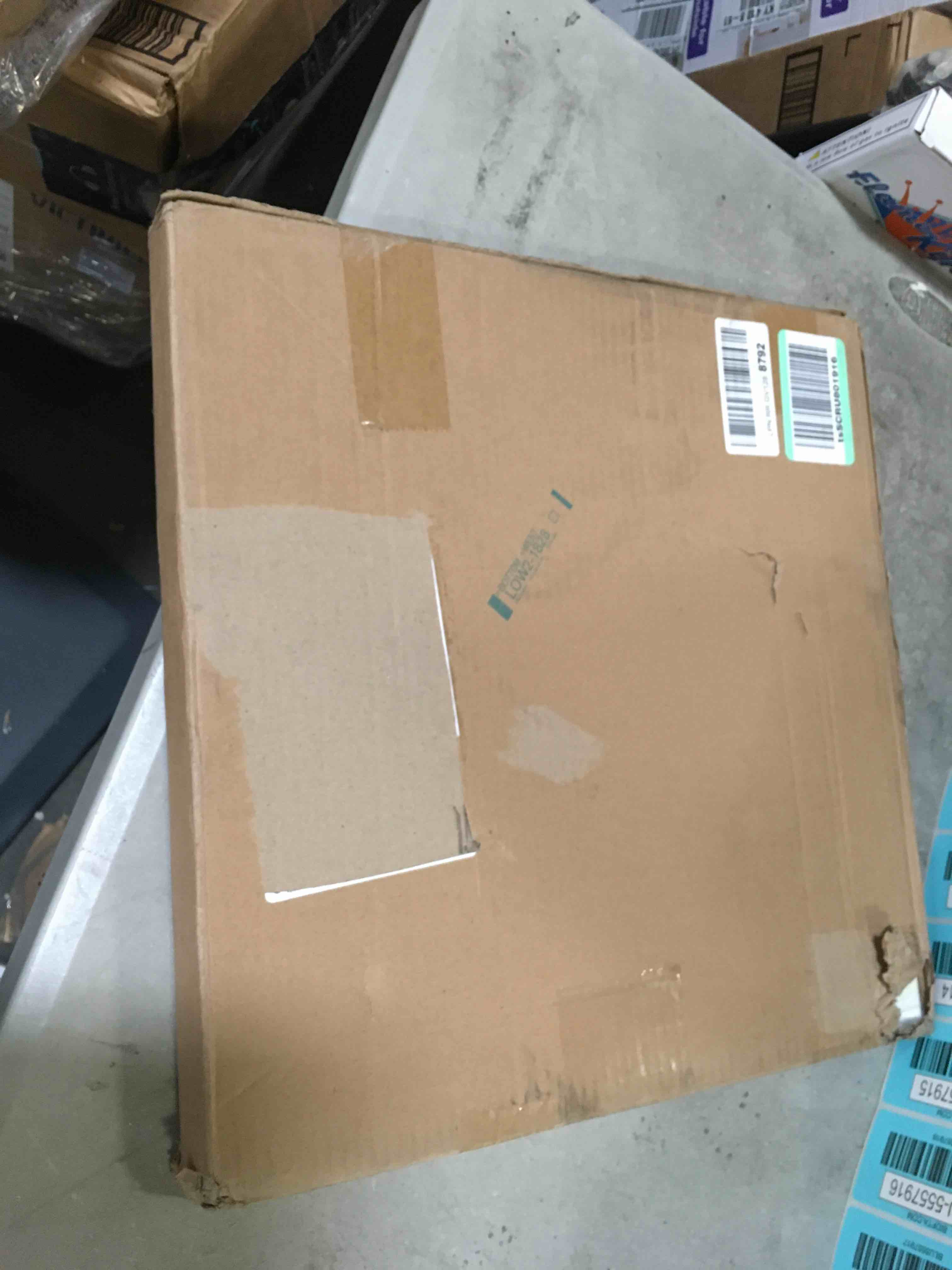 https://s3.amazonaws.com/lotting-images-prod/bidfta/BLU5557911_1697116641837.jpeg