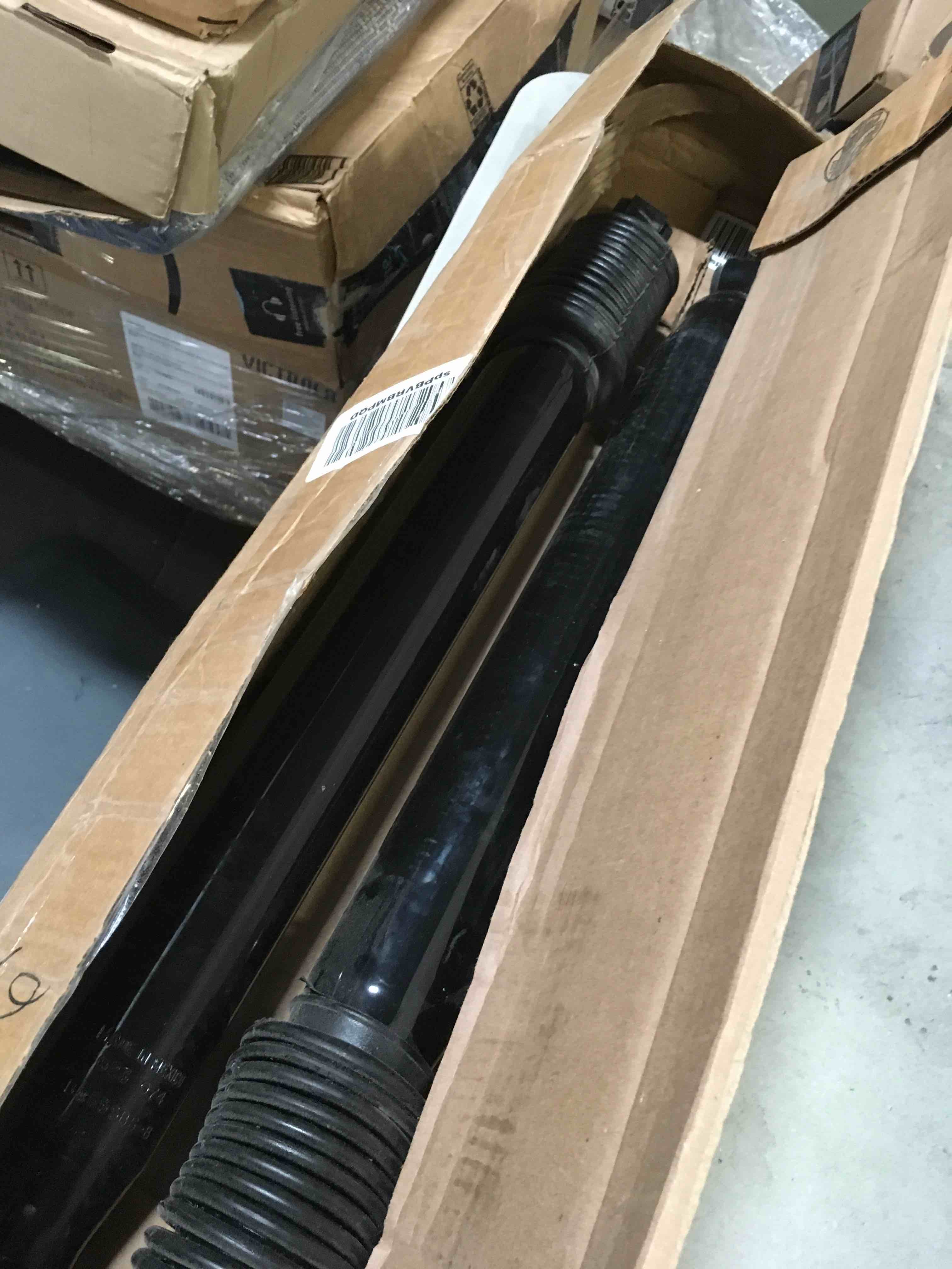 https://s3.amazonaws.com/lotting-images-prod/bidfta/BLU5557915_1697117181615.jpeg