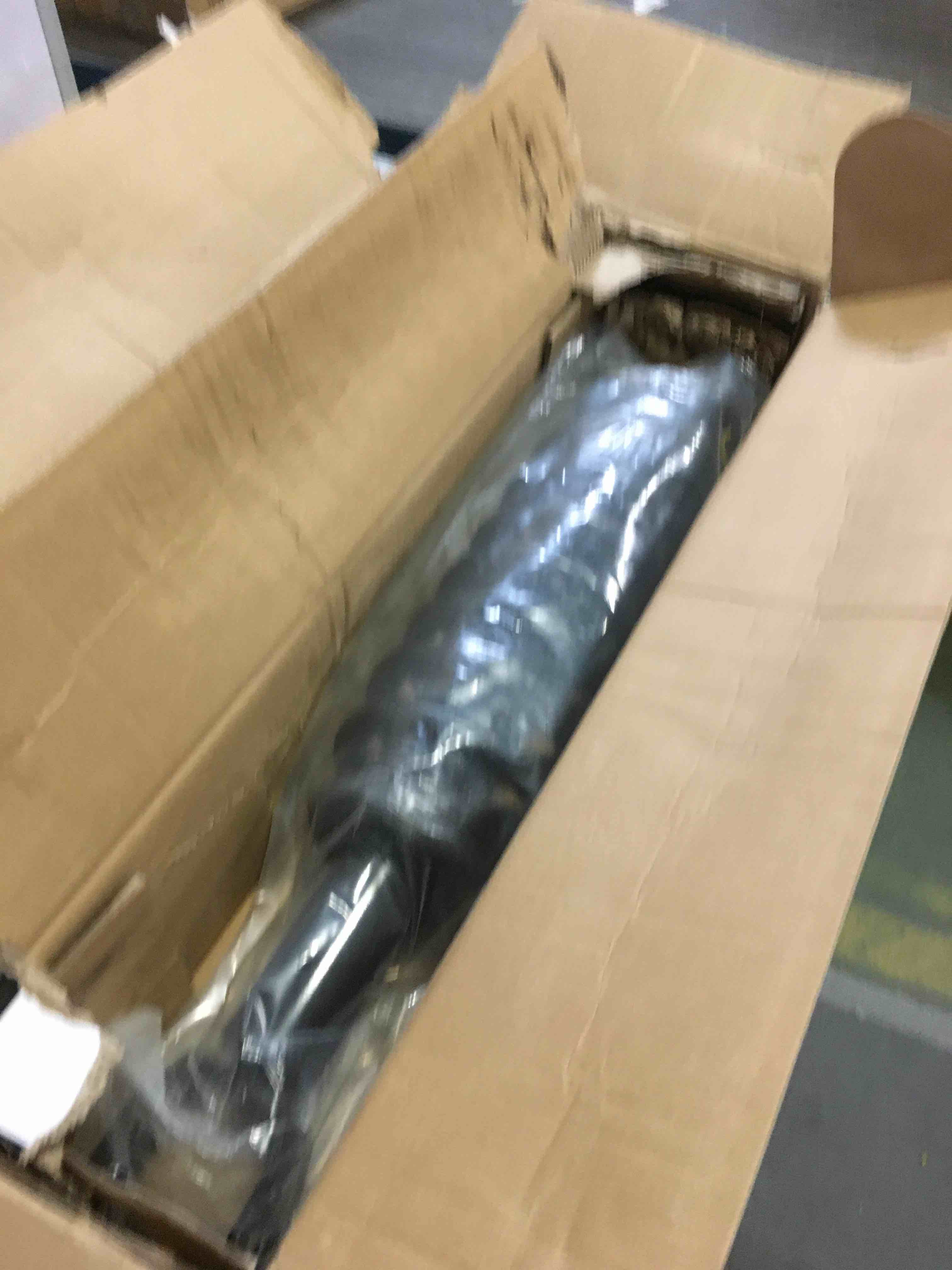 https://s3.amazonaws.com/lotting-images-prod/bidfta/BLU5557978_1696600626632.jpeg