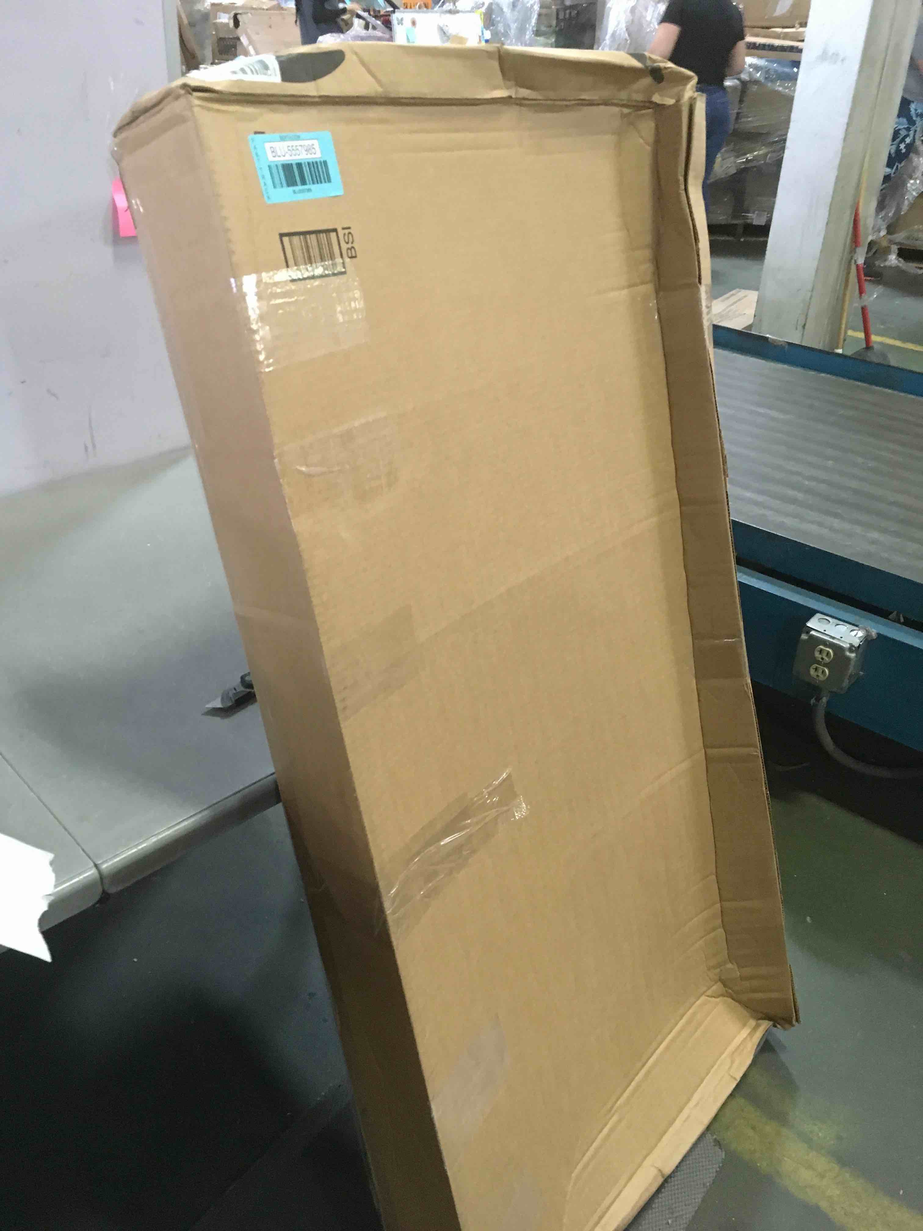 https://s3.amazonaws.com/lotting-images-prod/bidfta/BLU5557985_1696603724851.jpeg