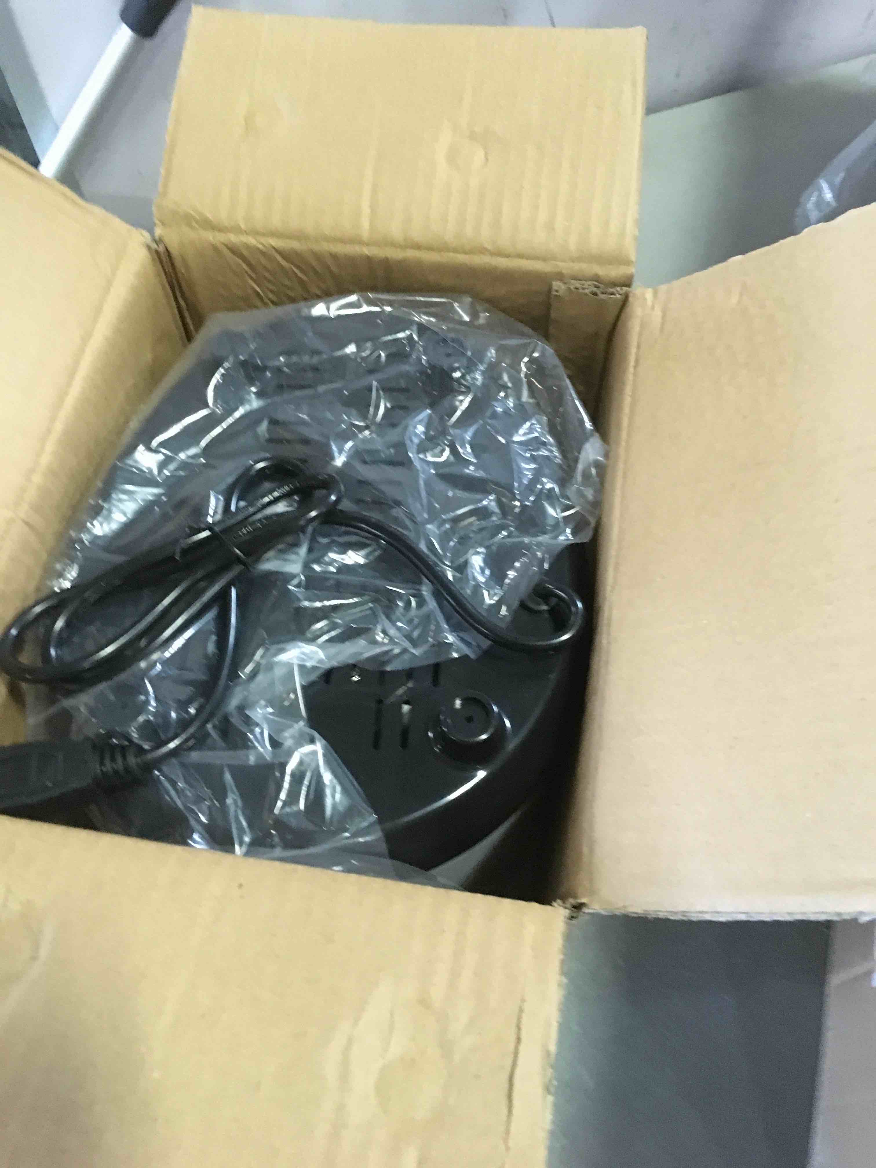 https://s3.amazonaws.com/lotting-images-prod/bidfta/BLU5558096_1696861618788.jpeg
