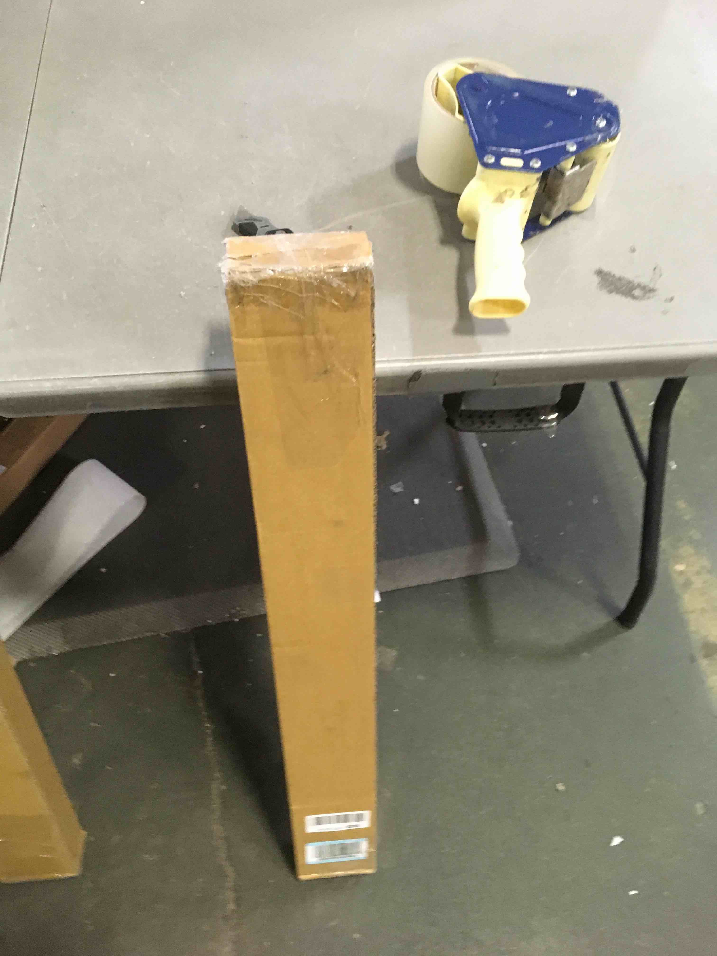 Assorted of Products for the Maintenance or Decoration of the Home (it can include a variety of sizes and models)