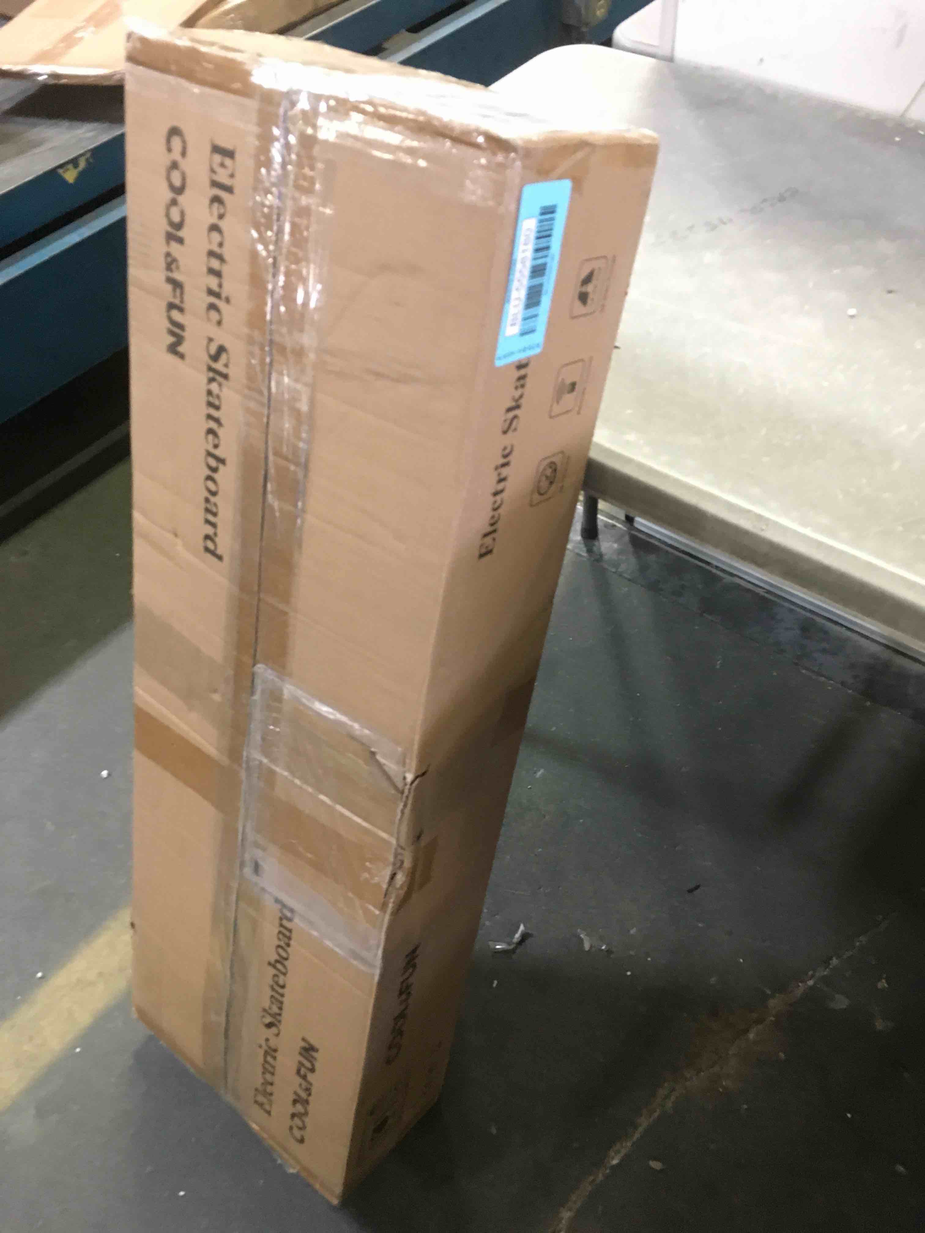 https://s3.amazonaws.com/lotting-images-prod/bidfta/BLU5558180_1696942823907.jpeg