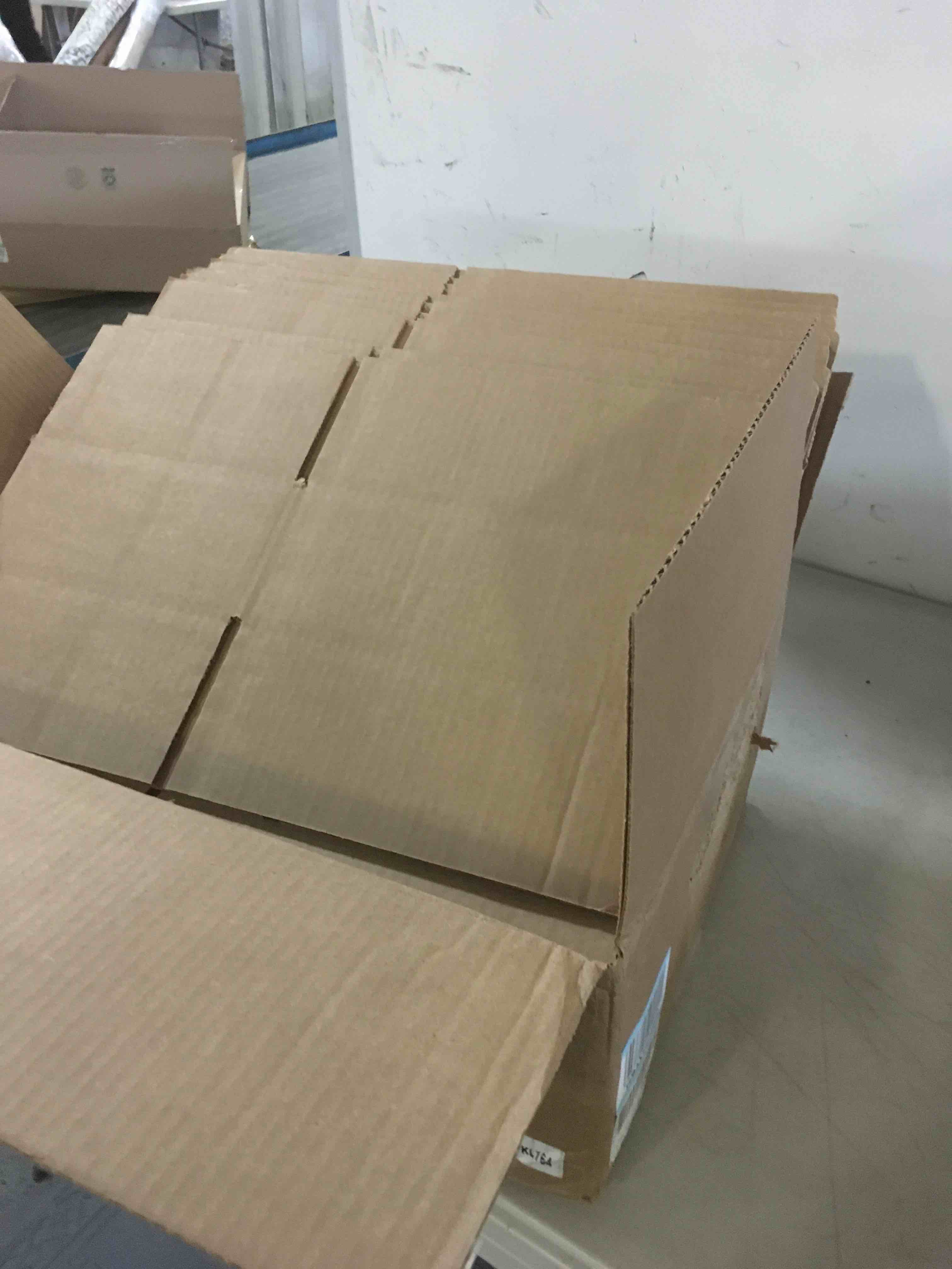 https://s3.amazonaws.com/lotting-images-prod/bidfta/BLU5558374_1697133786712.jpeg