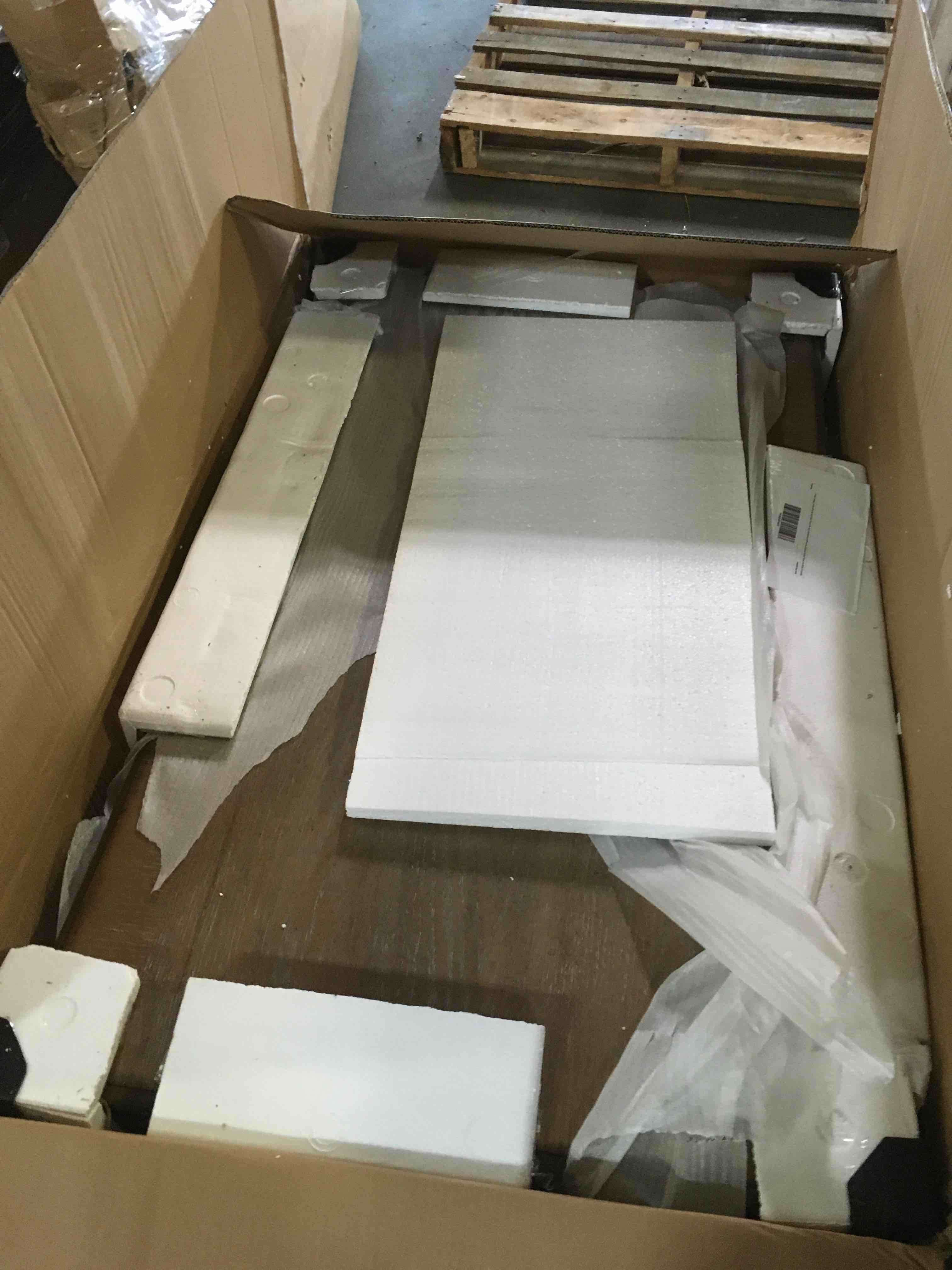 https://s3.amazonaws.com/lotting-images-prod/bidfta/BLU5558459_1697223229633.jpeg