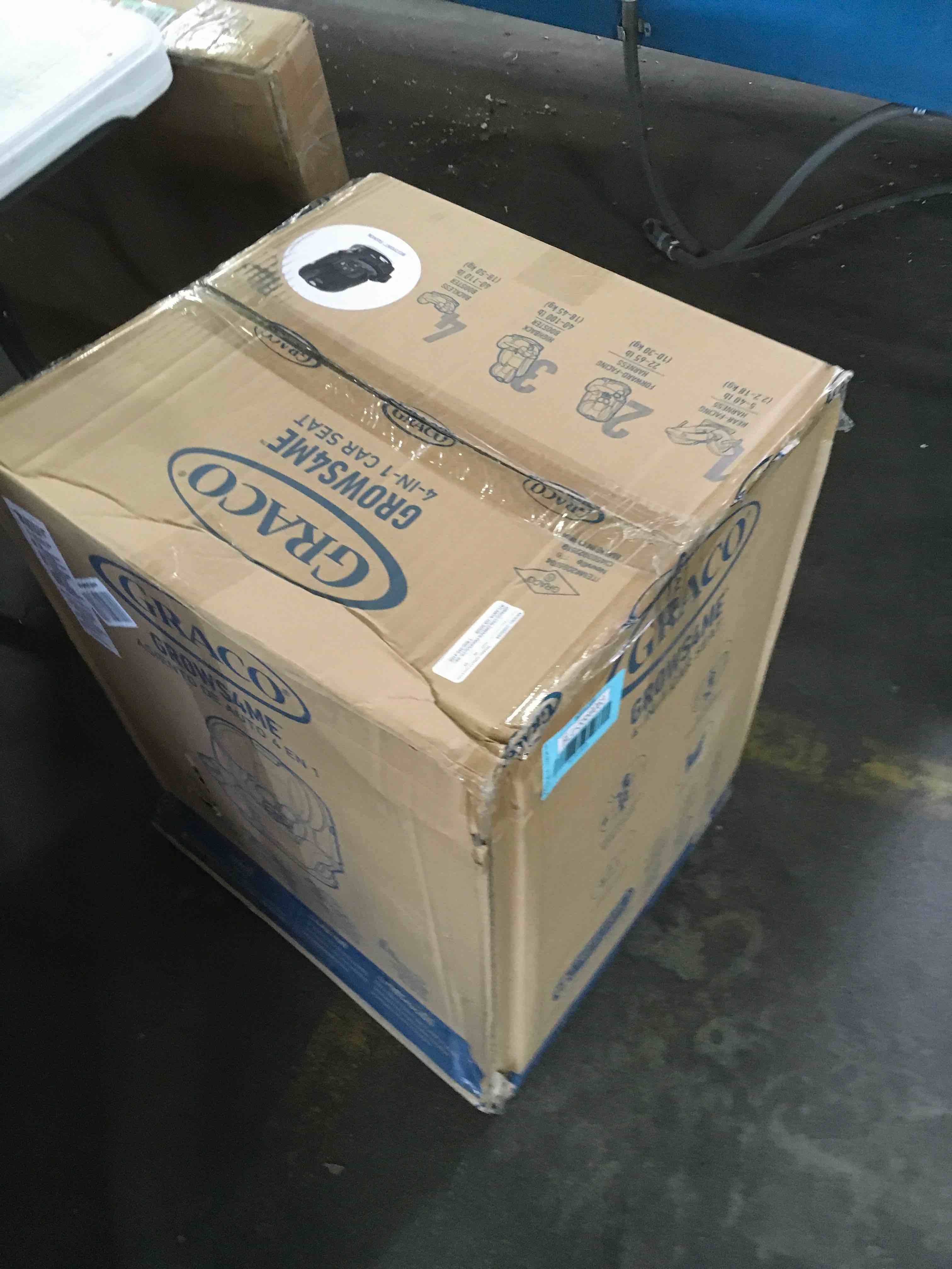 https://s3.amazonaws.com/lotting-images-prod/bidfta/BLU5559063_1698170804756.jpeg