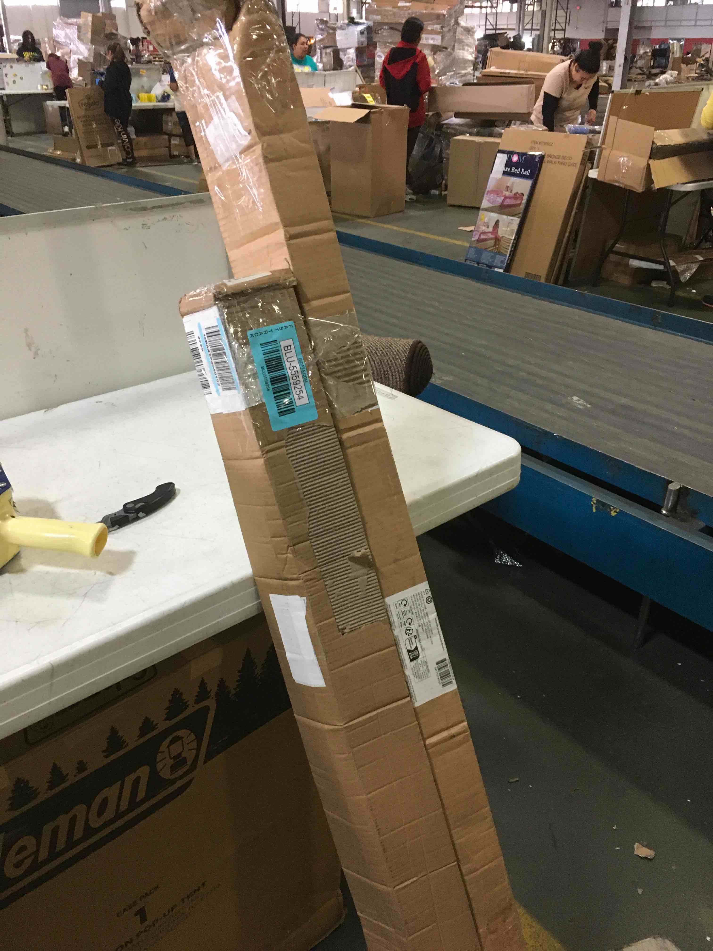 https://s3.amazonaws.com/lotting-images-prod/bidfta/BLU5559254_1698341634278.jpeg