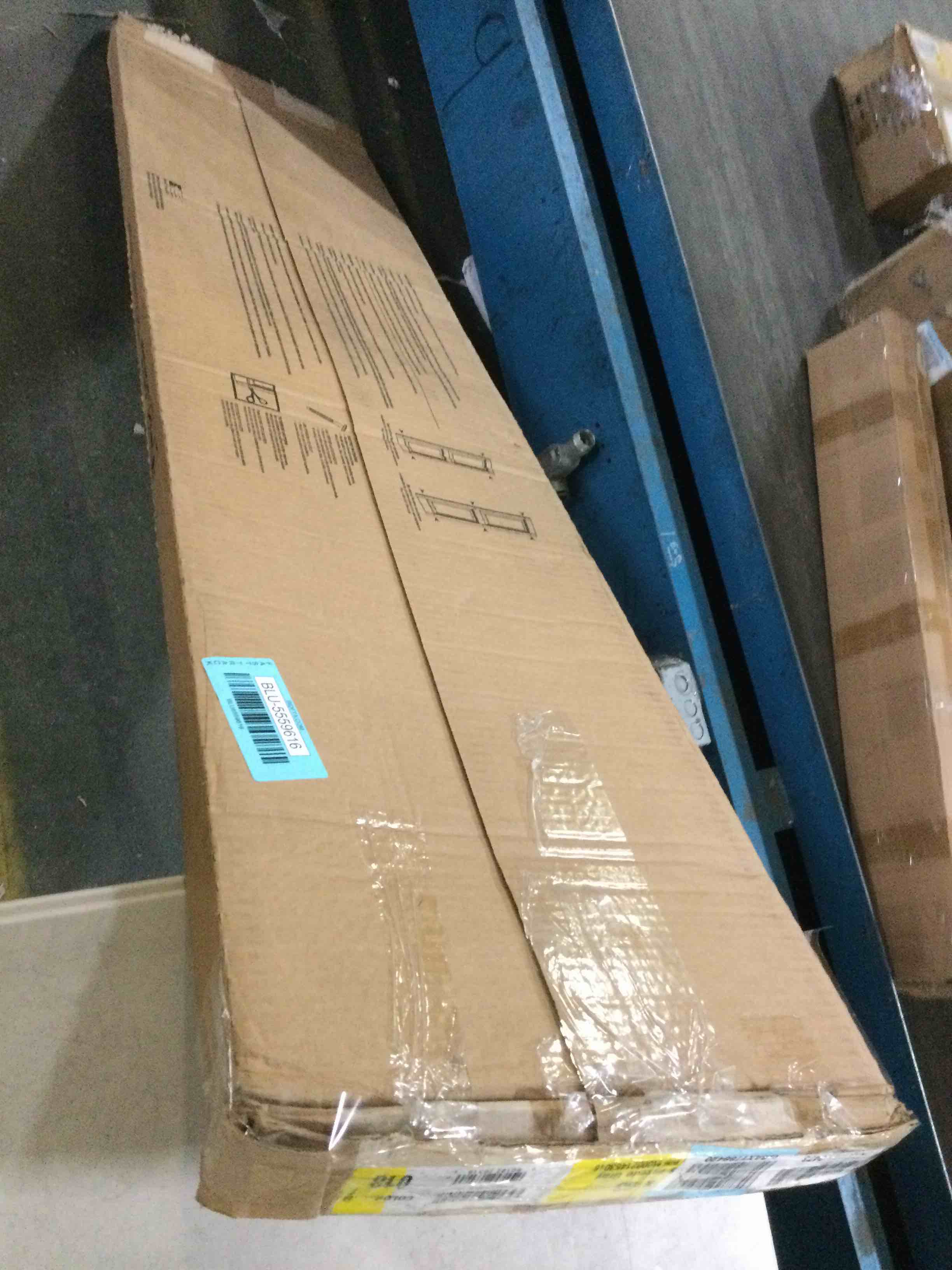 https://s3.amazonaws.com/lotting-images-prod/bidfta/BLU5559616_1696963446901.jpeg