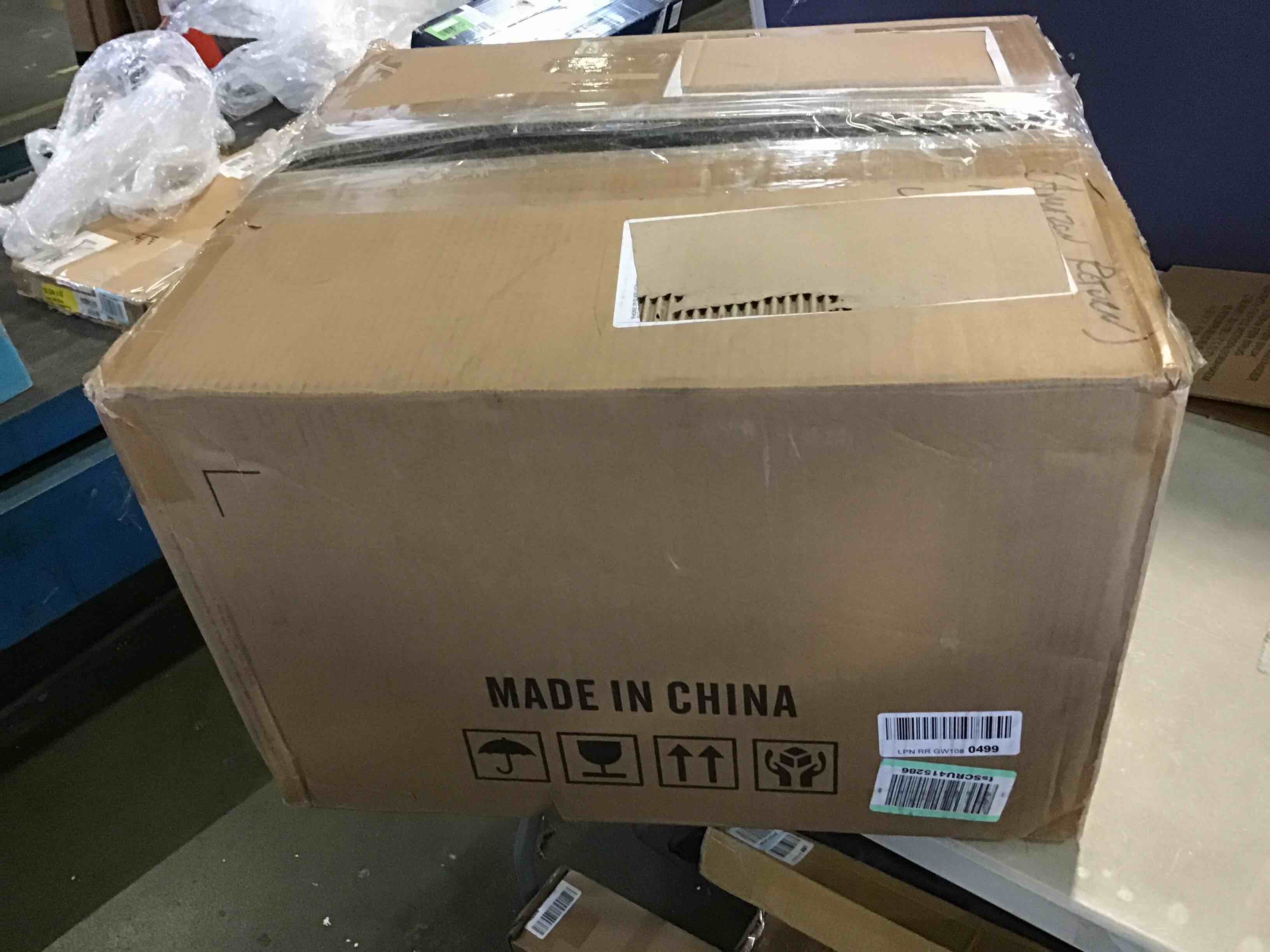 https://s3.amazonaws.com/lotting-images-prod/bidfta/BLU5560064_1697223563303.jpeg