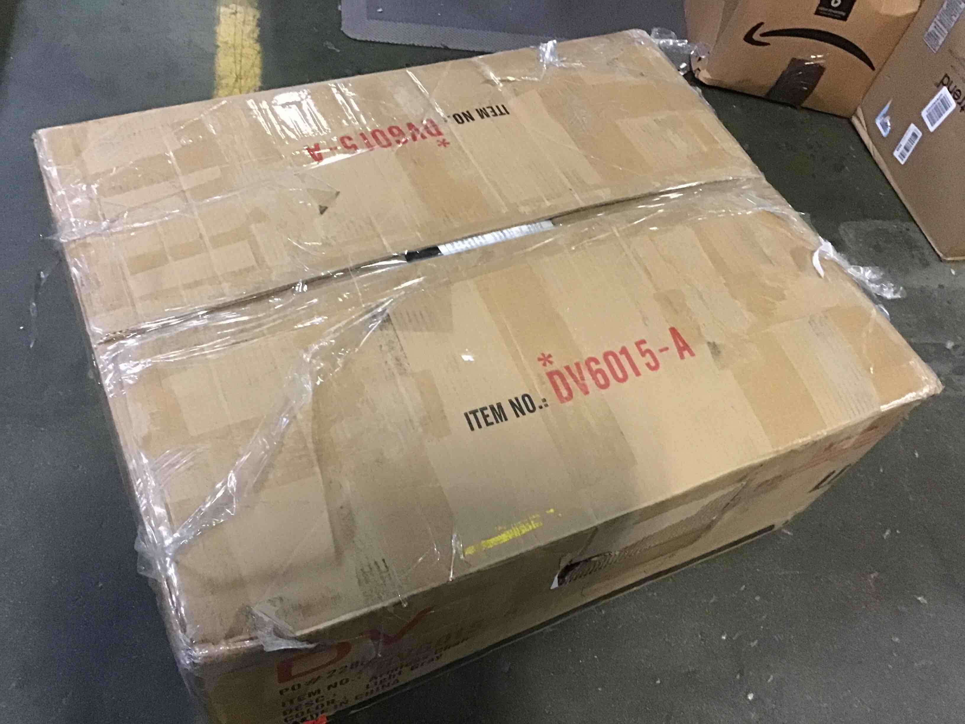 https://s3.amazonaws.com/lotting-images-prod/bidfta/BLU5560239_1697553376740.jpeg