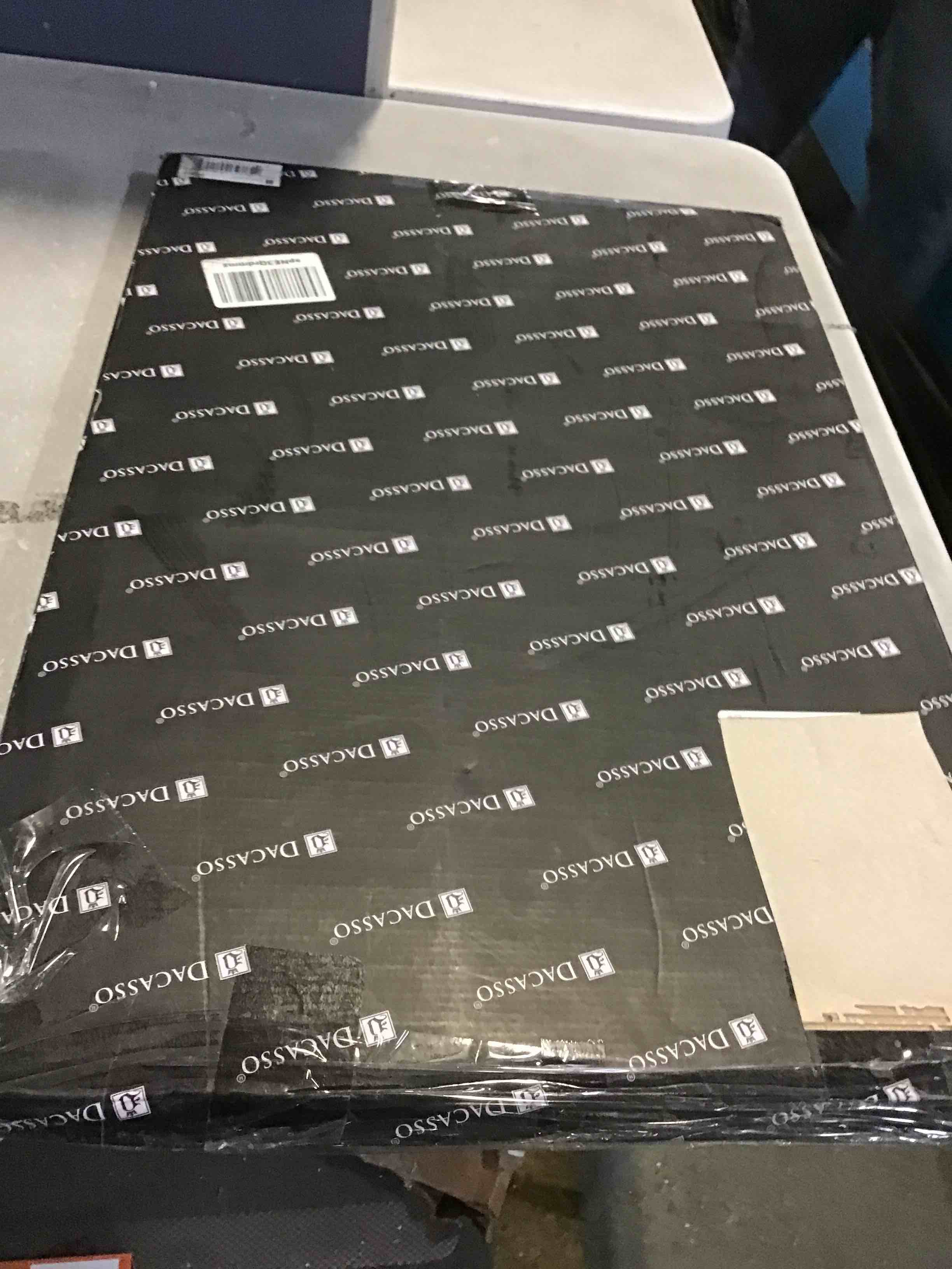 https://s3.amazonaws.com/lotting-images-prod/bidfta/BLU5560321_1697565919806.jpeg