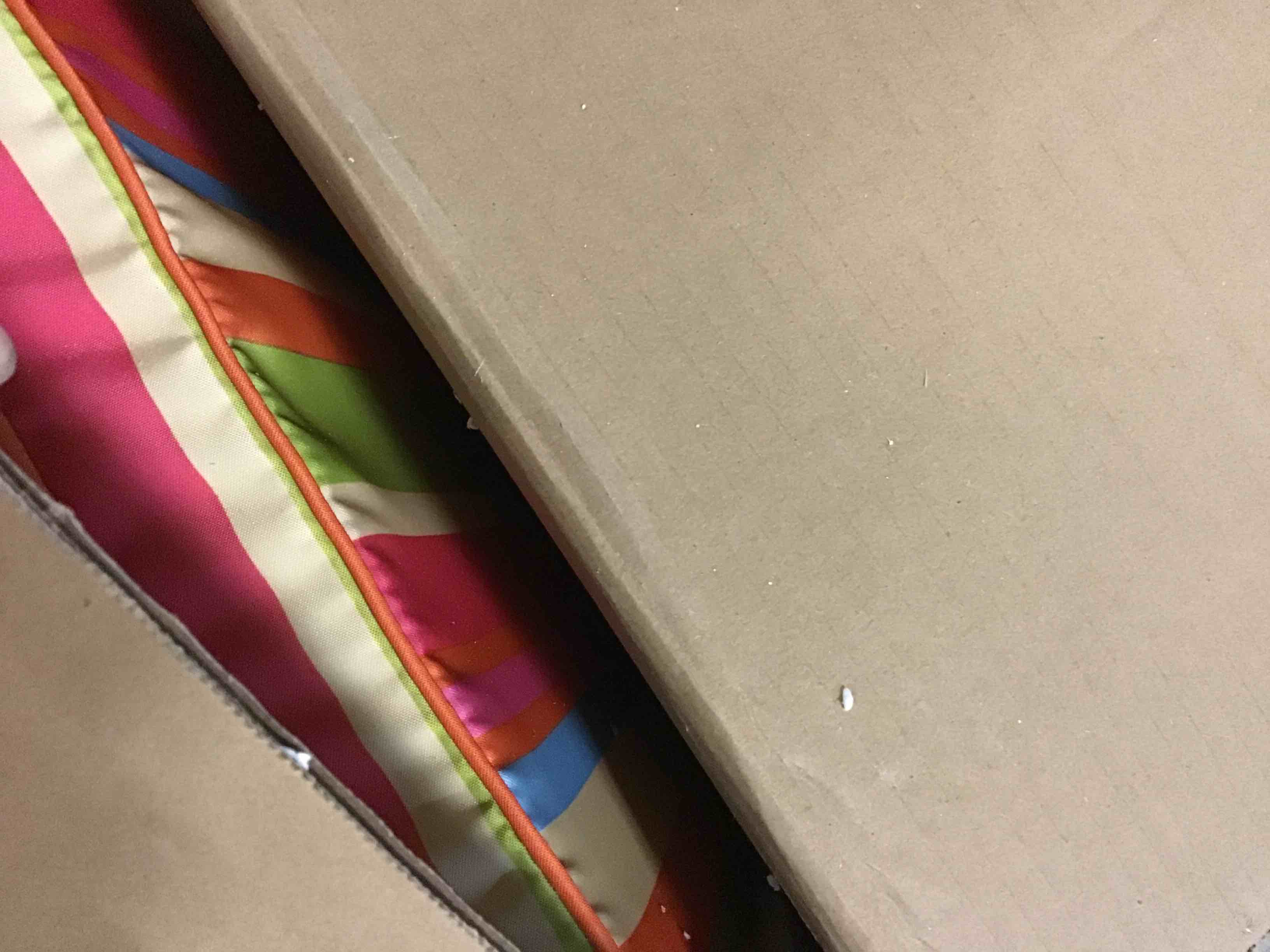 https://s3.amazonaws.com/lotting-images-prod/bidfta/BLU5560800_1697805820290.jpeg