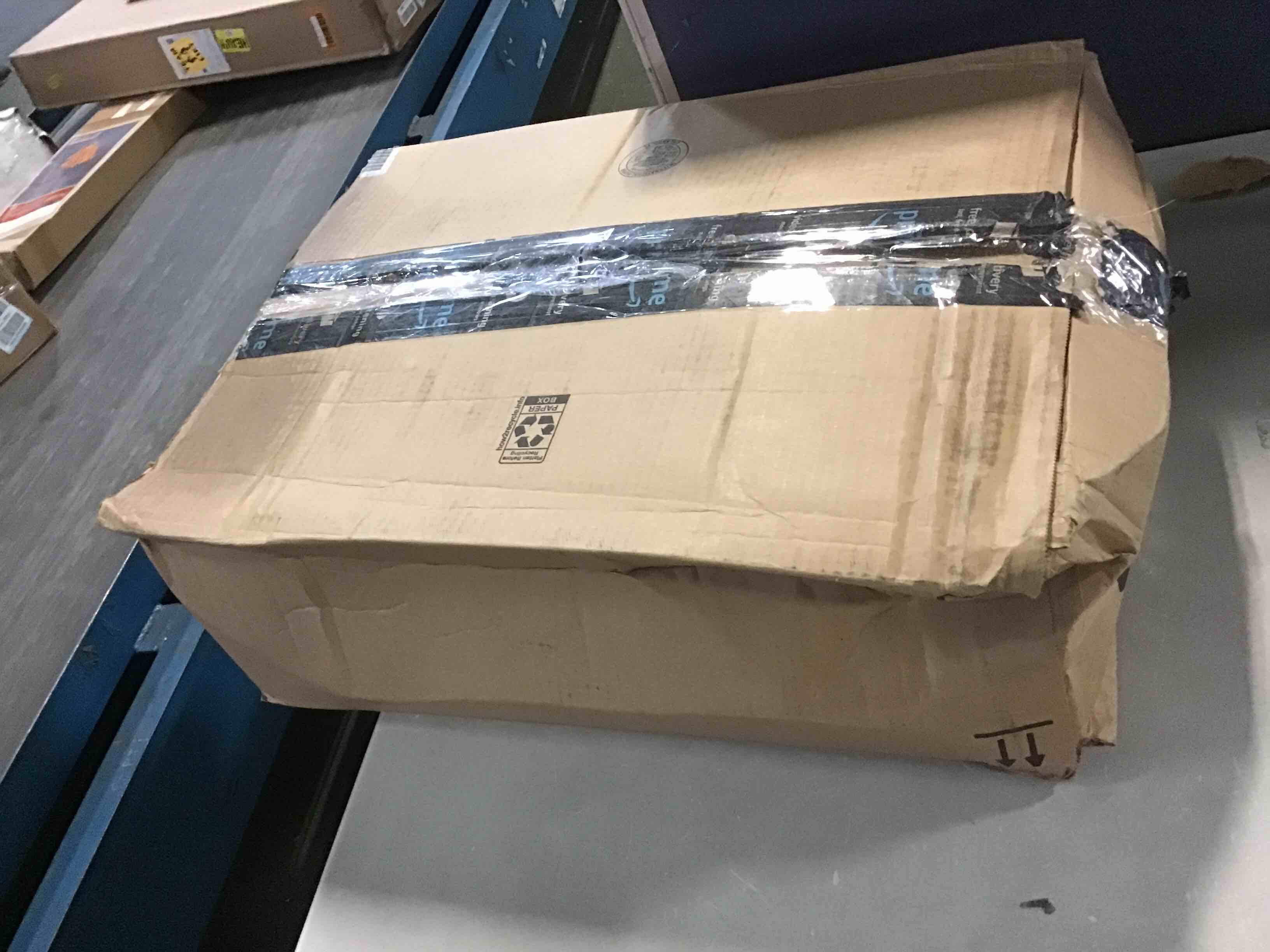 https://s3.amazonaws.com/lotting-images-prod/bidfta/BLU5560893_1697826030084.jpeg