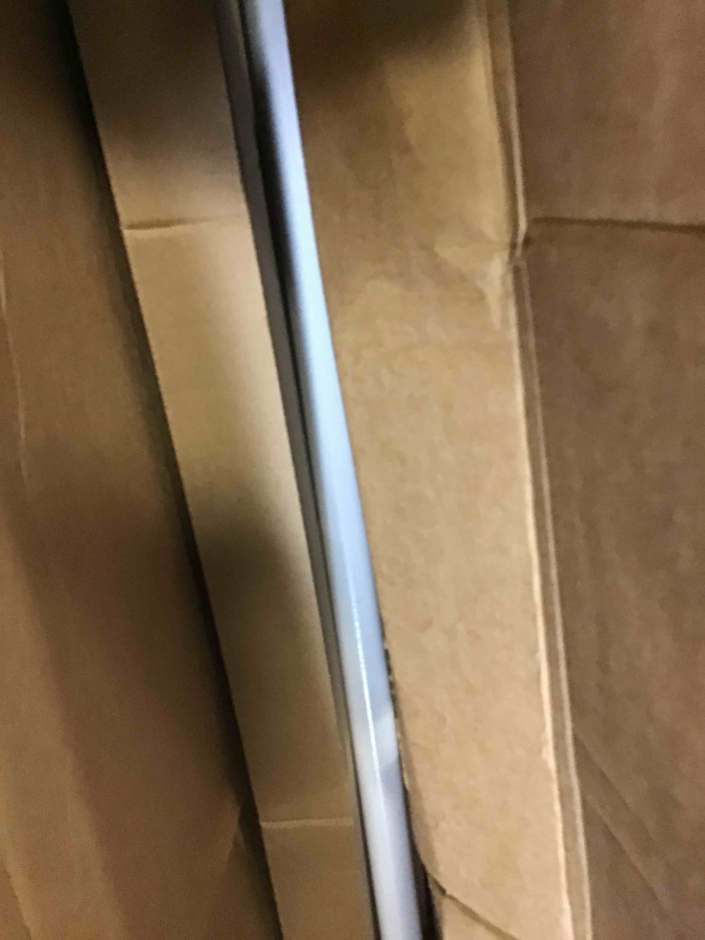 https://s3.amazonaws.com/lotting-images-prod/bidfta/BLU5562135_1698153136716.jpeg