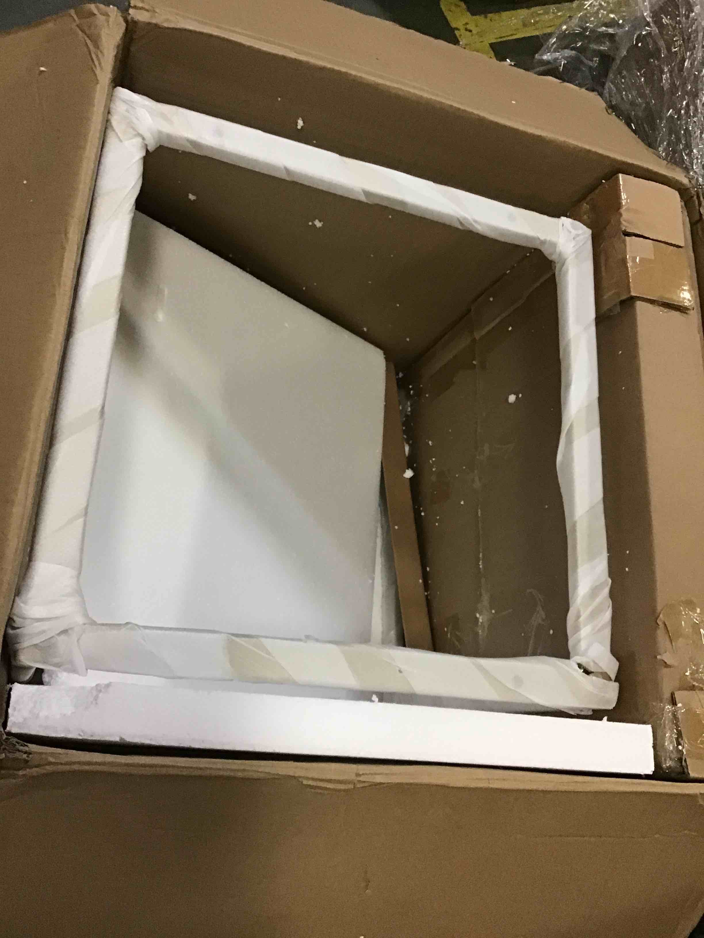 https://s3.amazonaws.com/lotting-images-prod/bidfta/BLU5562422_1698241090876.jpeg