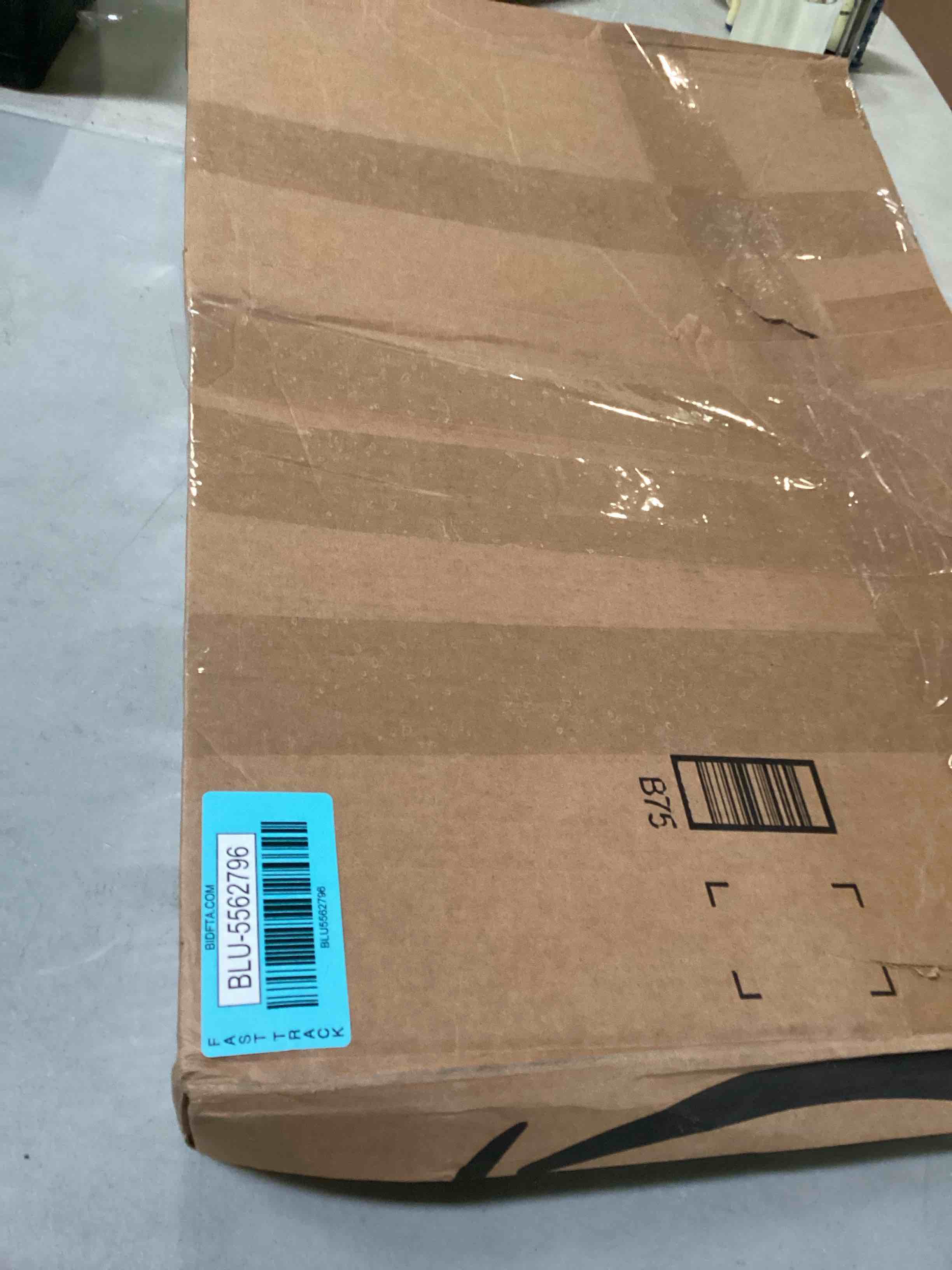 https://s3.amazonaws.com/lotting-images-prod/bidfta/BLU5562796_1699366873730.jpeg
