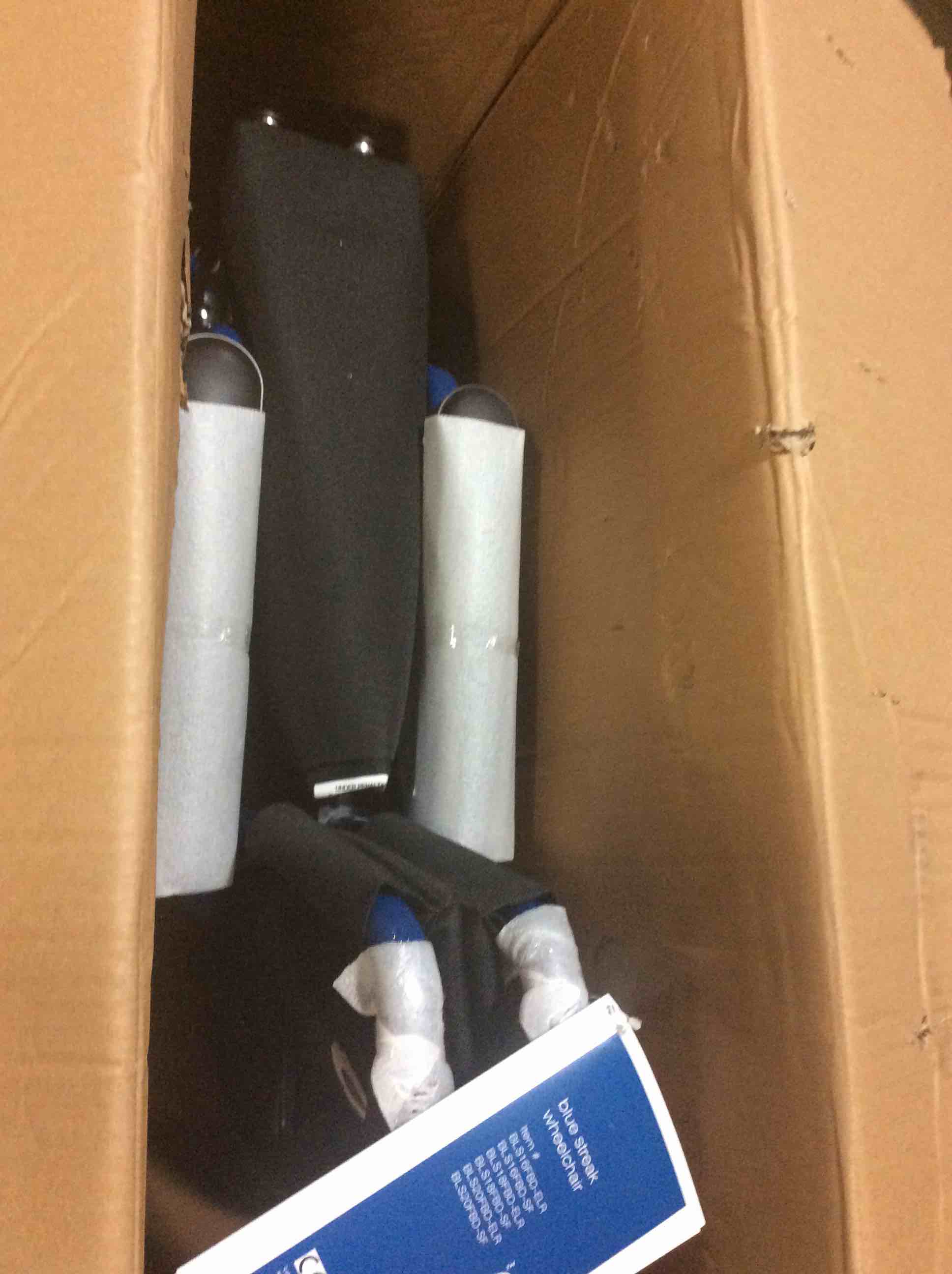 https://s3.amazonaws.com/lotting-images-prod/bidfta/BLU5563080_1699535736238.jpeg