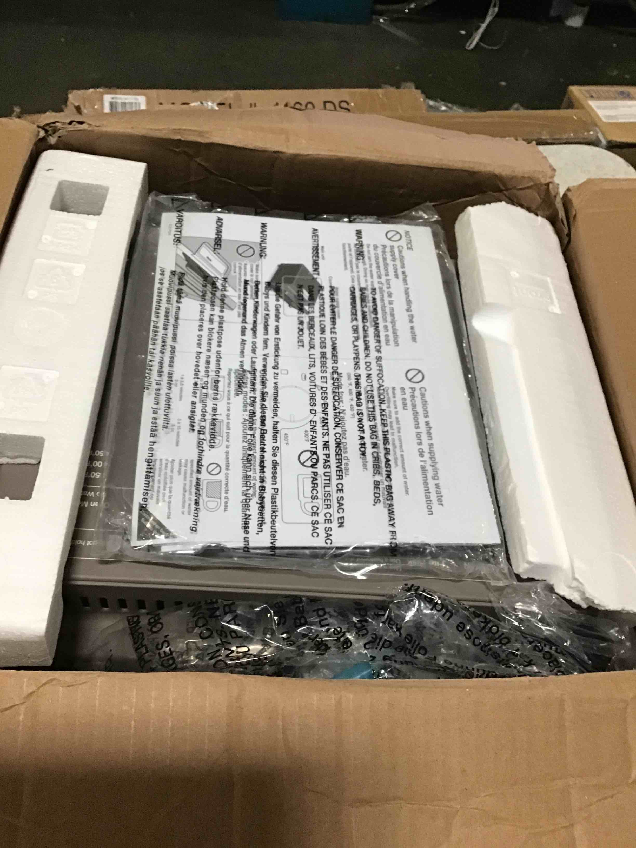 https://s3.amazonaws.com/lotting-images-prod/bidfta/BLU5563437_1699649764794.jpeg